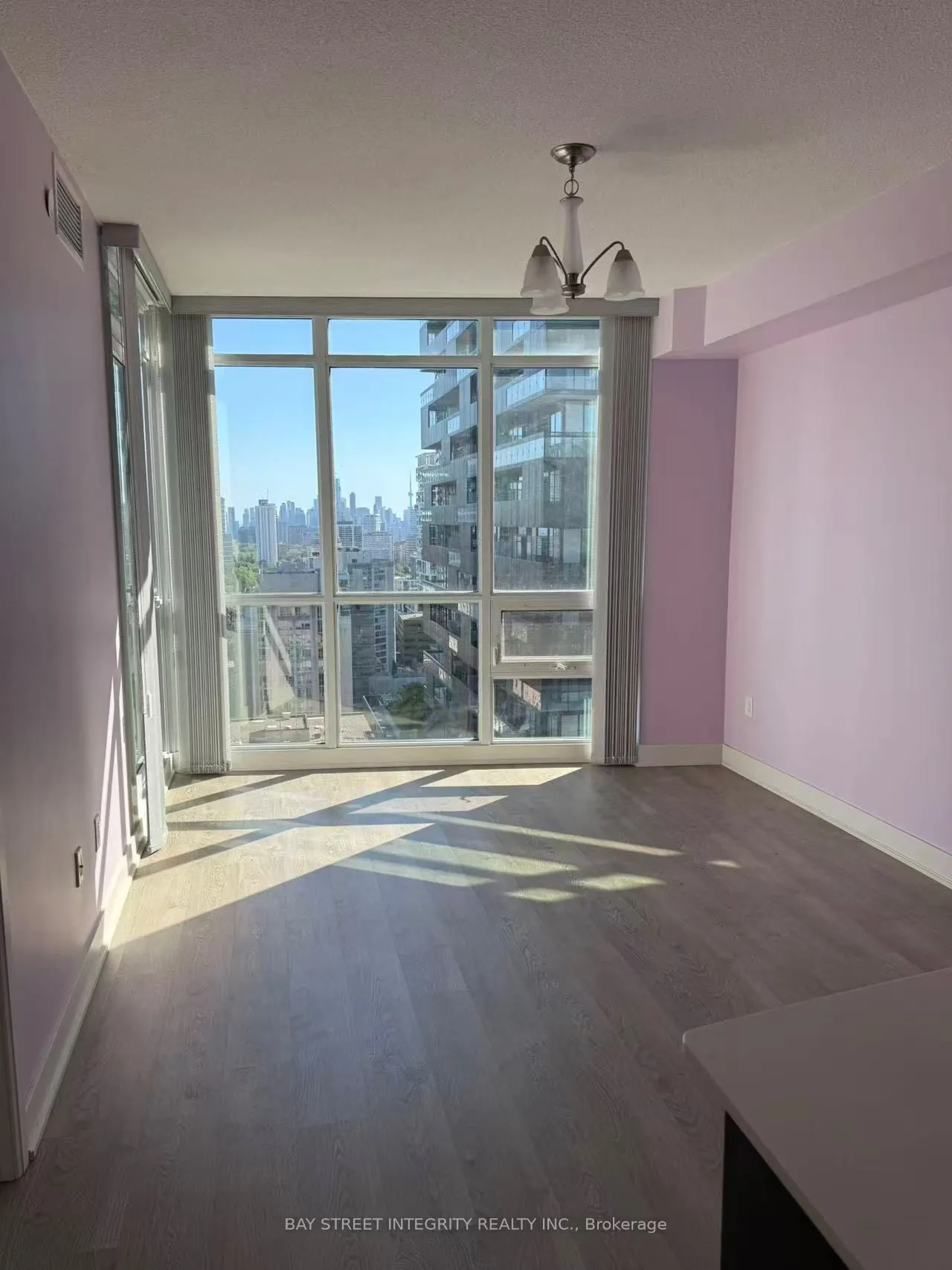 30 Roehampton Avenue, #2001
