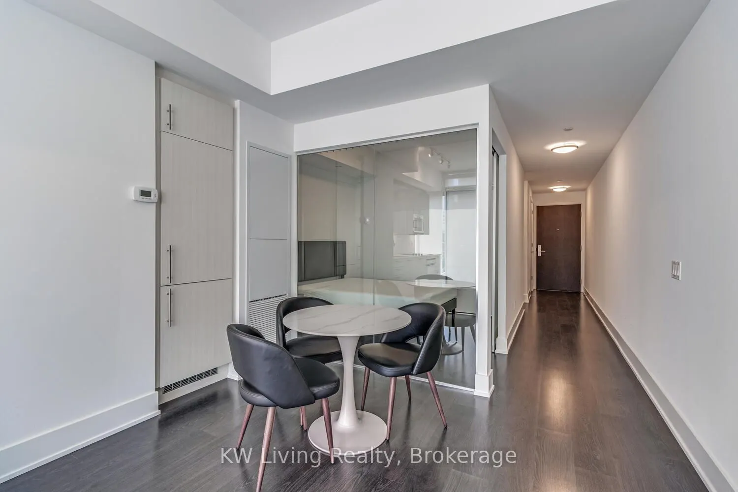 403 Church Street, #207