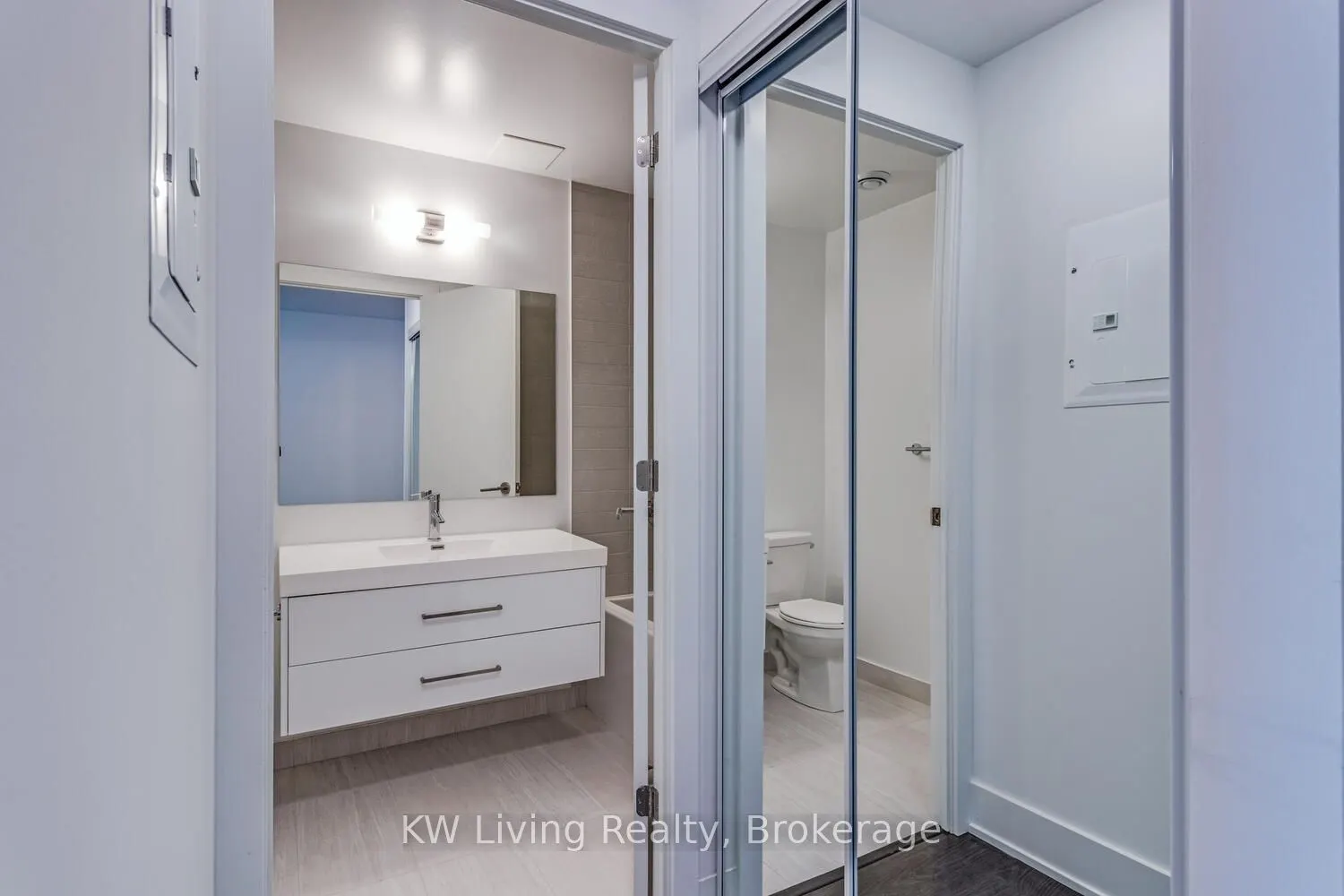 403 Church Street, #207