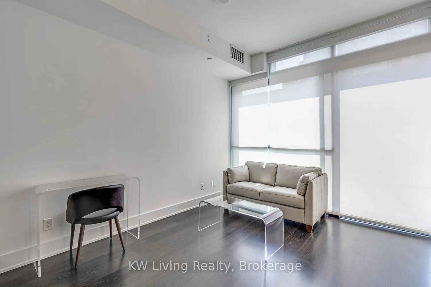 403 Church Street, #207