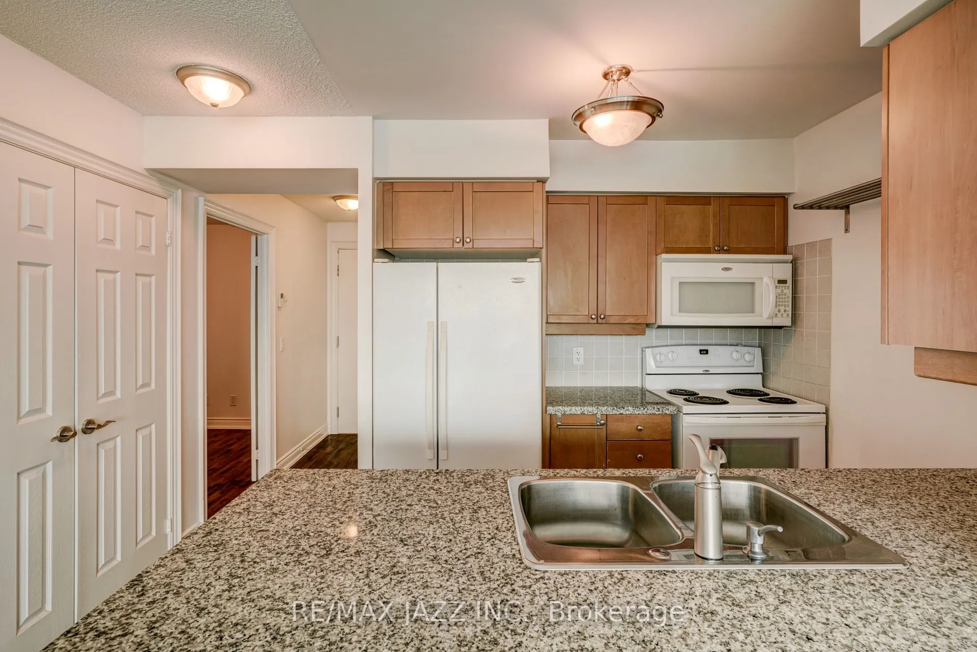15 Greenview Avenue, #1908
