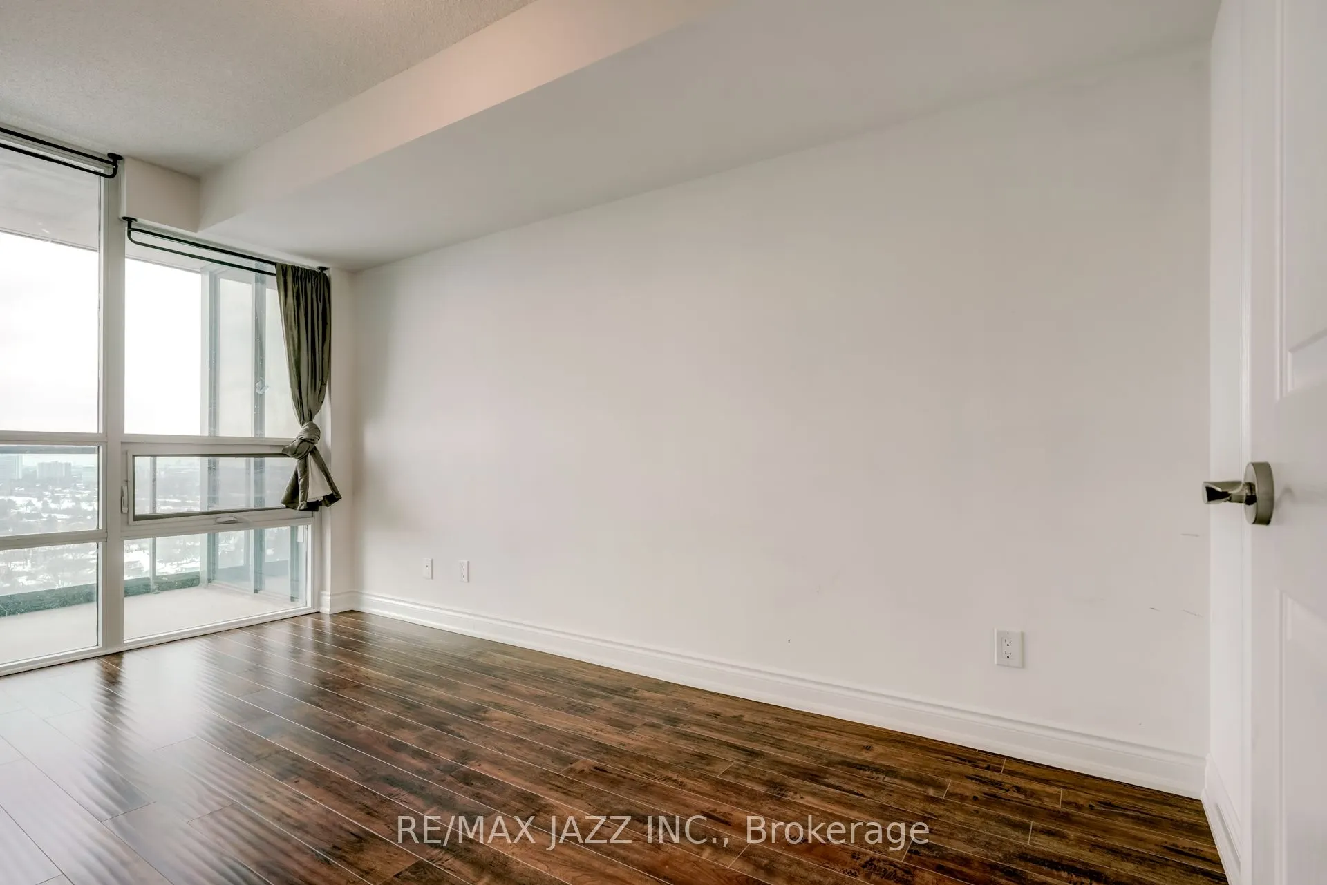 15 Greenview Avenue, #1908
