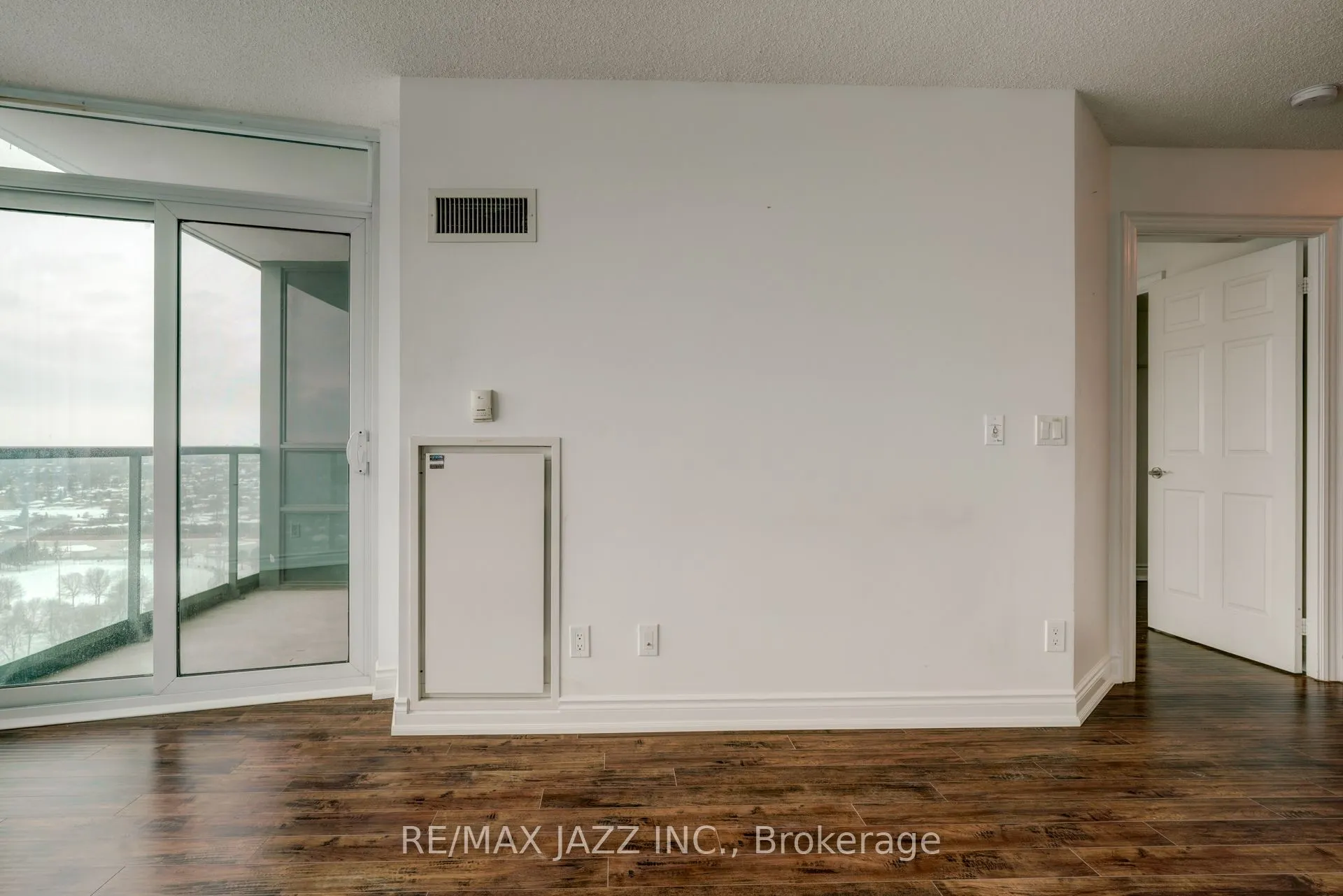 15 Greenview Avenue, #1908