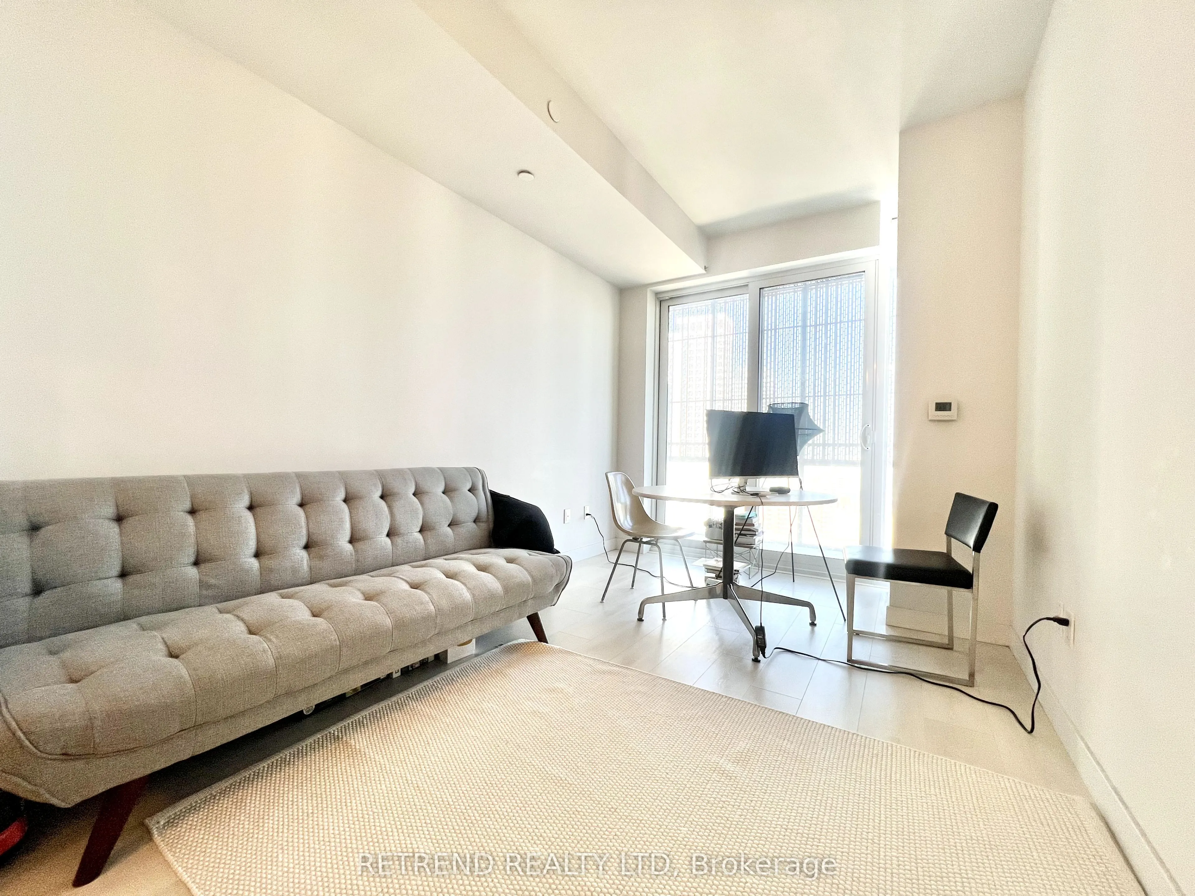 8 Eglinton Avenue E, #1810