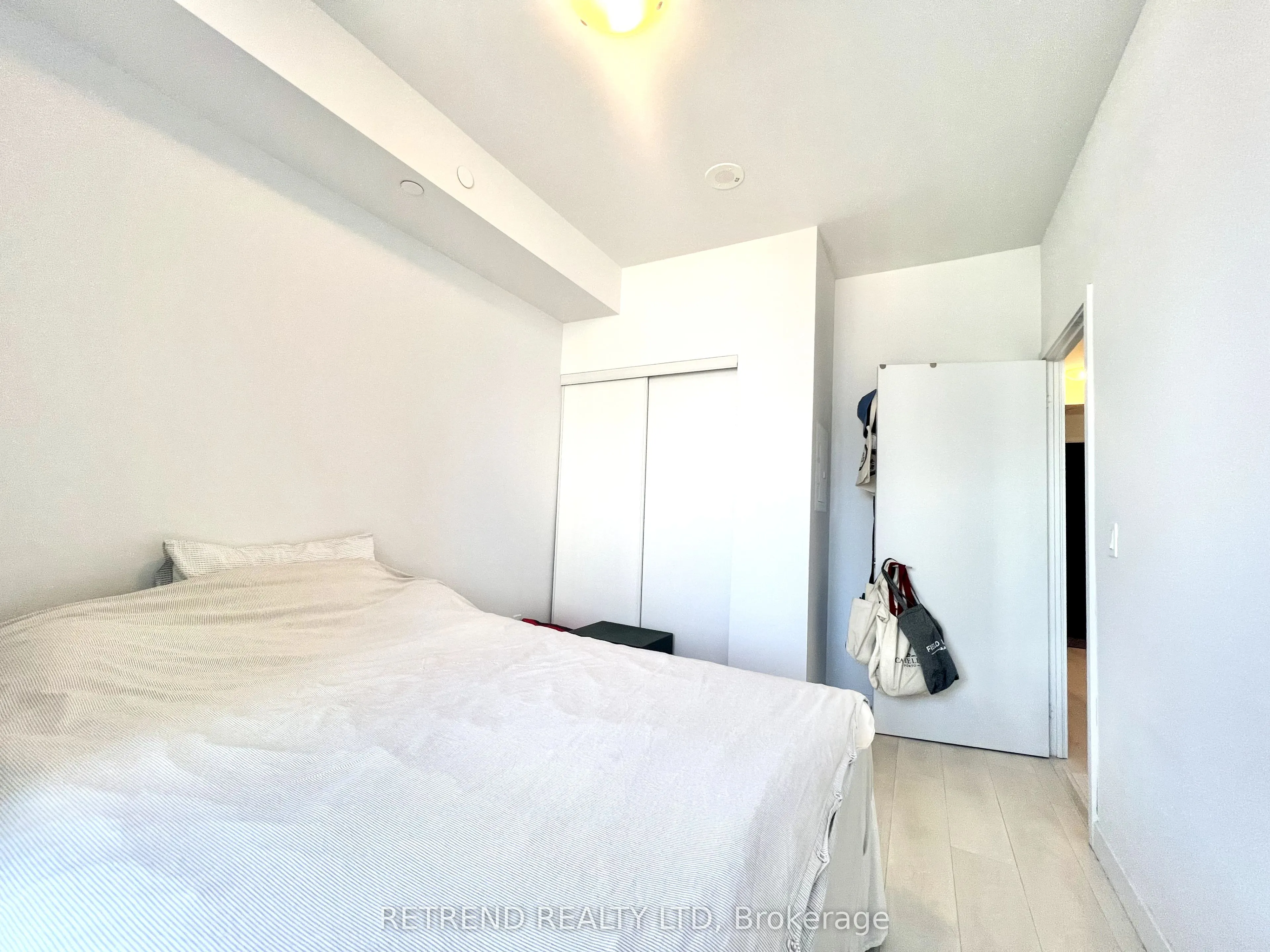 8 Eglinton Avenue E, #1810