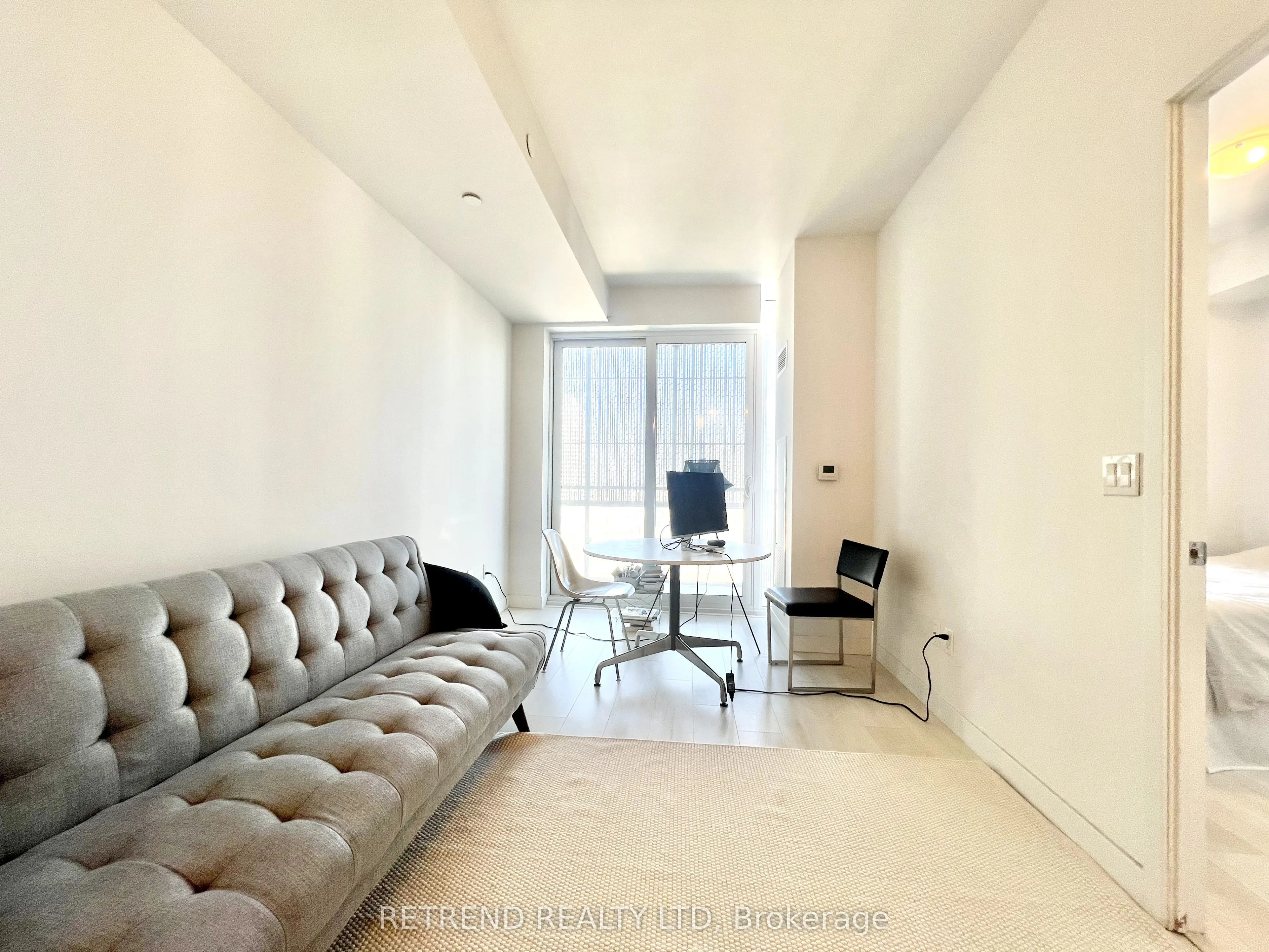 8 Eglinton Avenue E, #1810