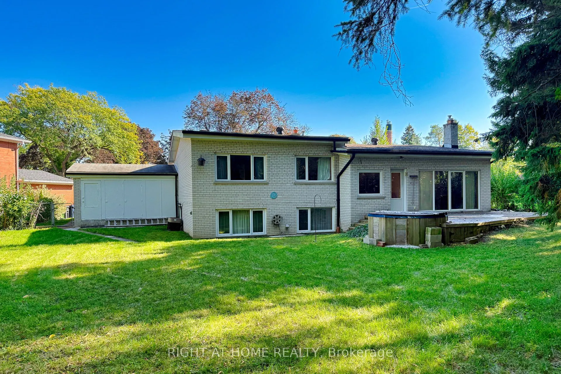 32 Donna Court