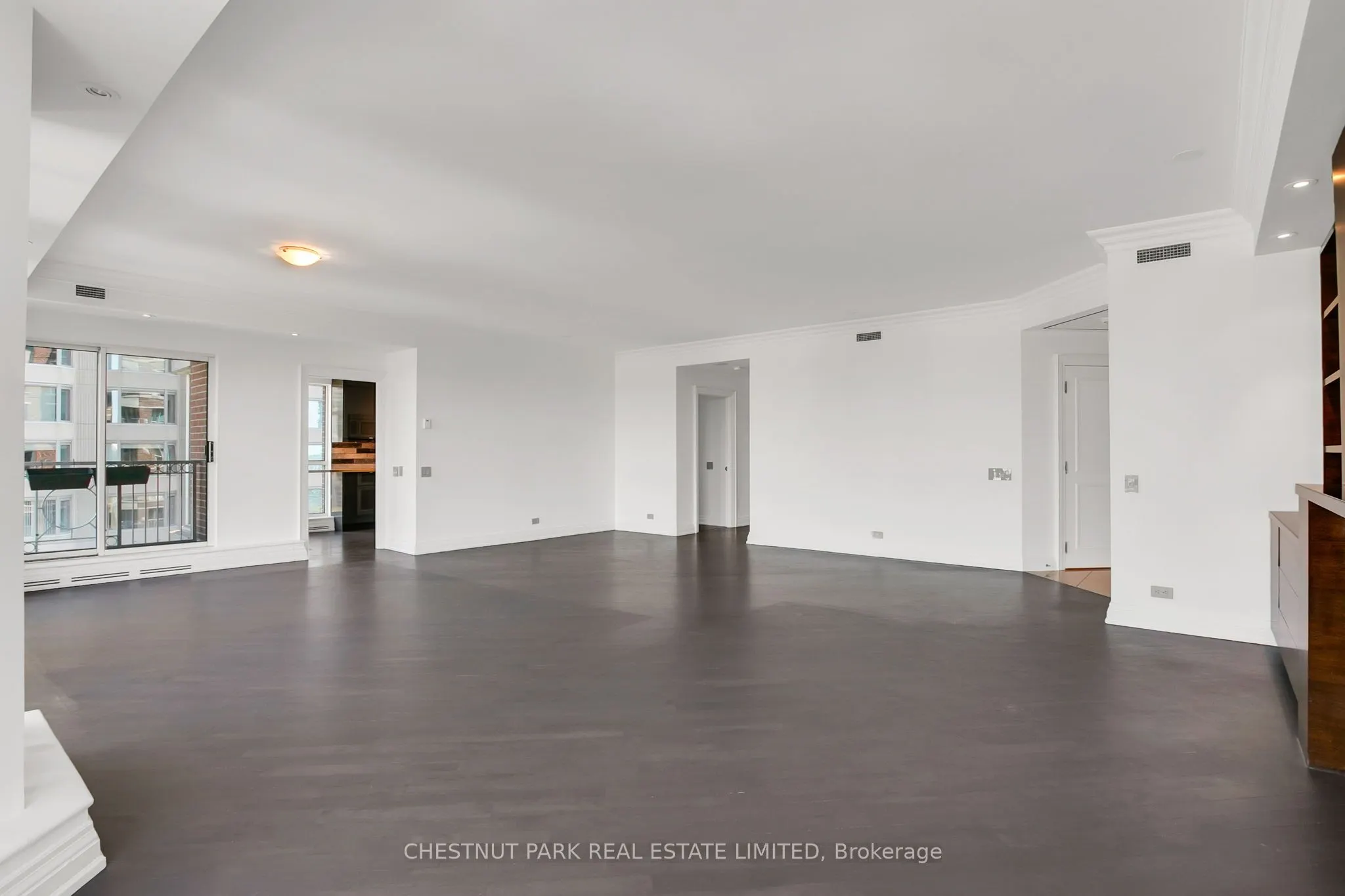 38 Avenue Road, #1902