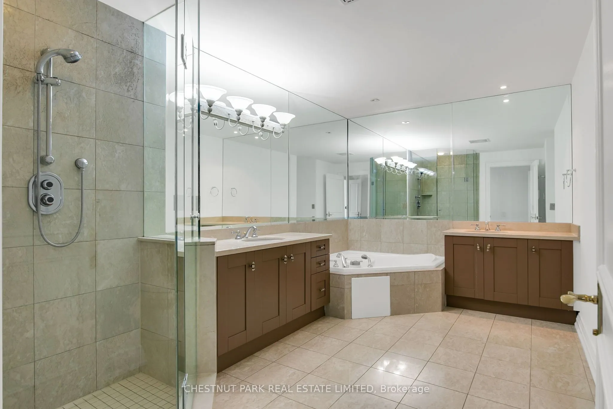 38 Avenue Road, #1902