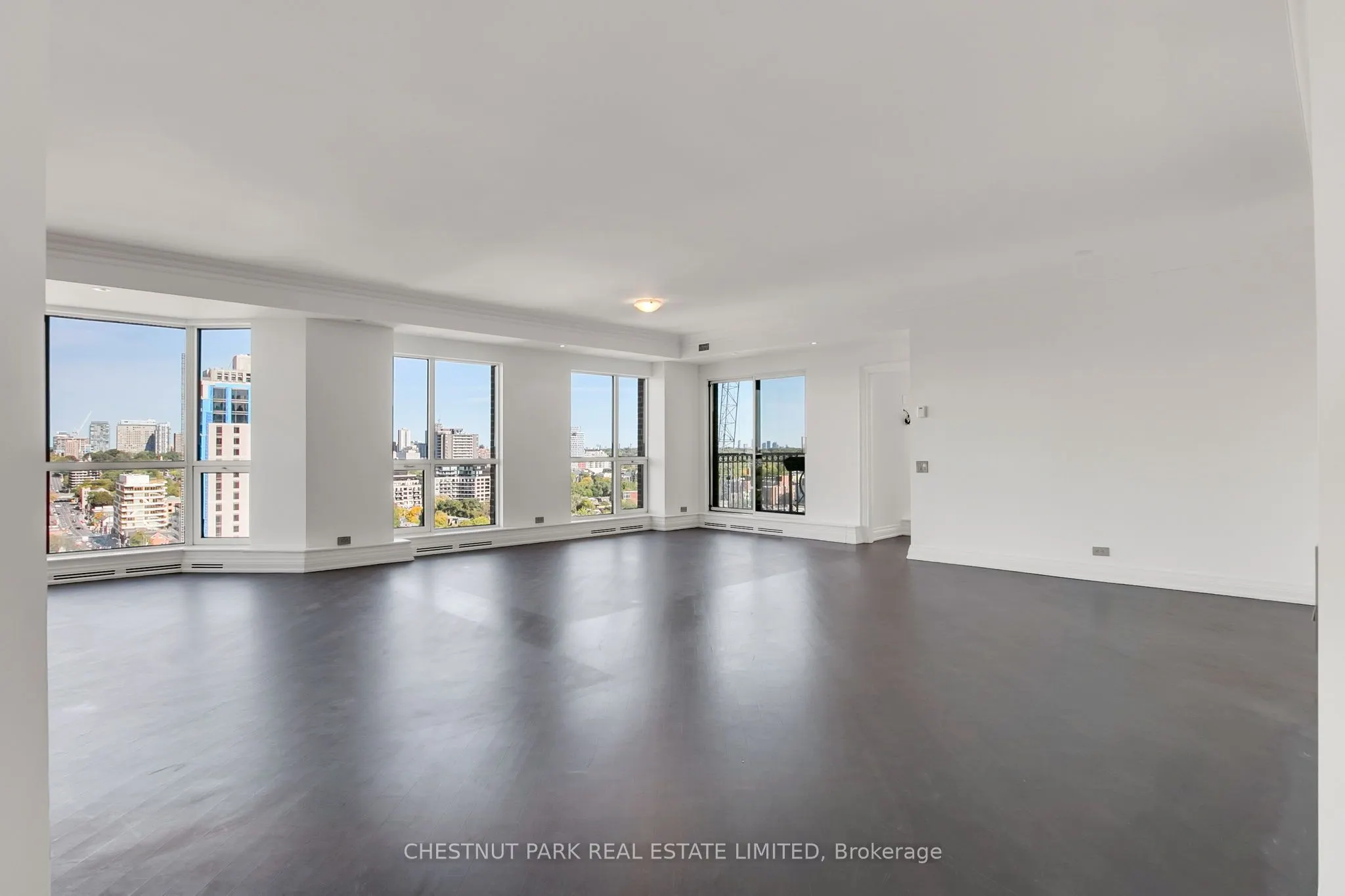 38 Avenue Road, #1902