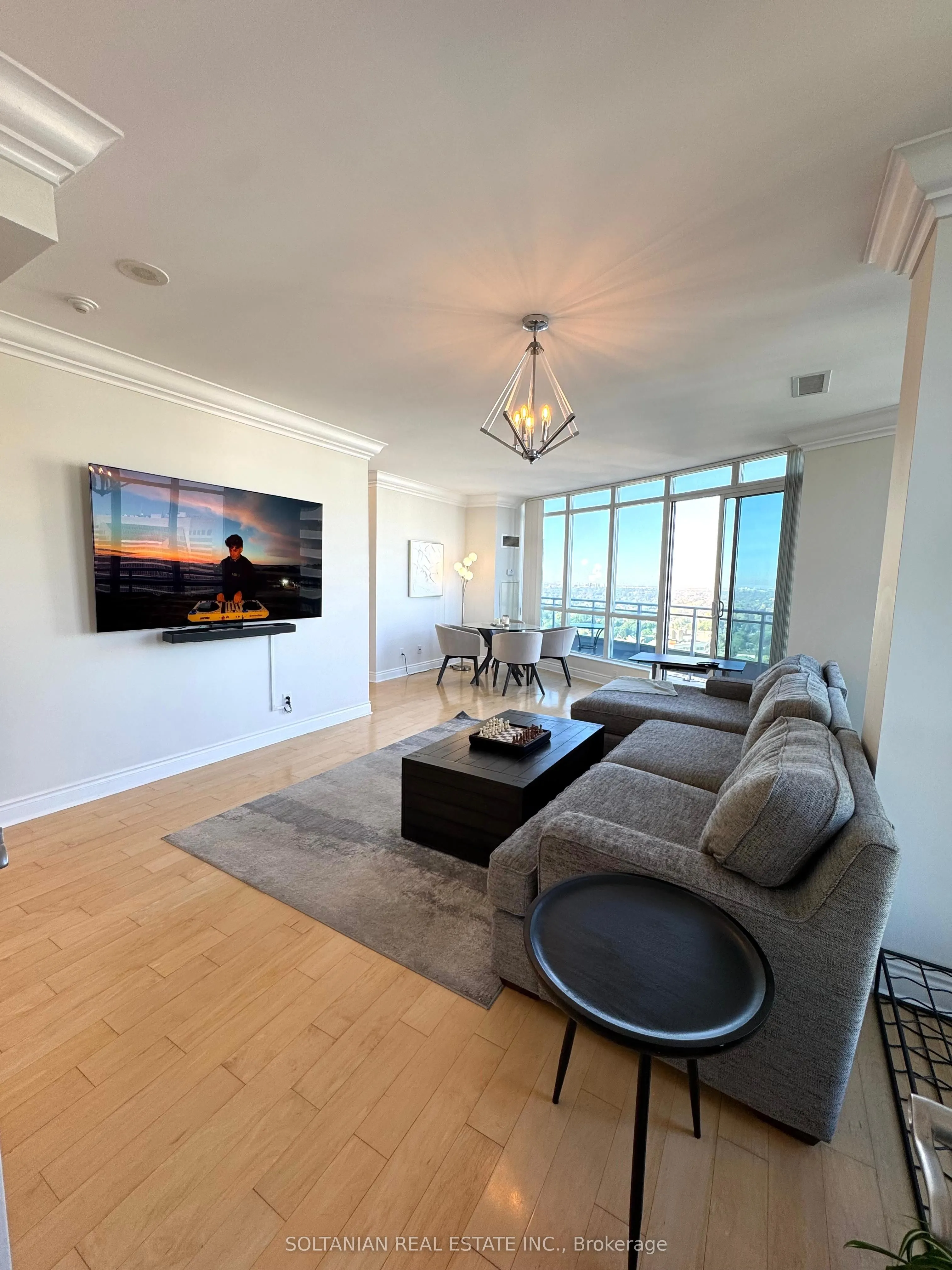 60 BYNG Avenue, #UPH02