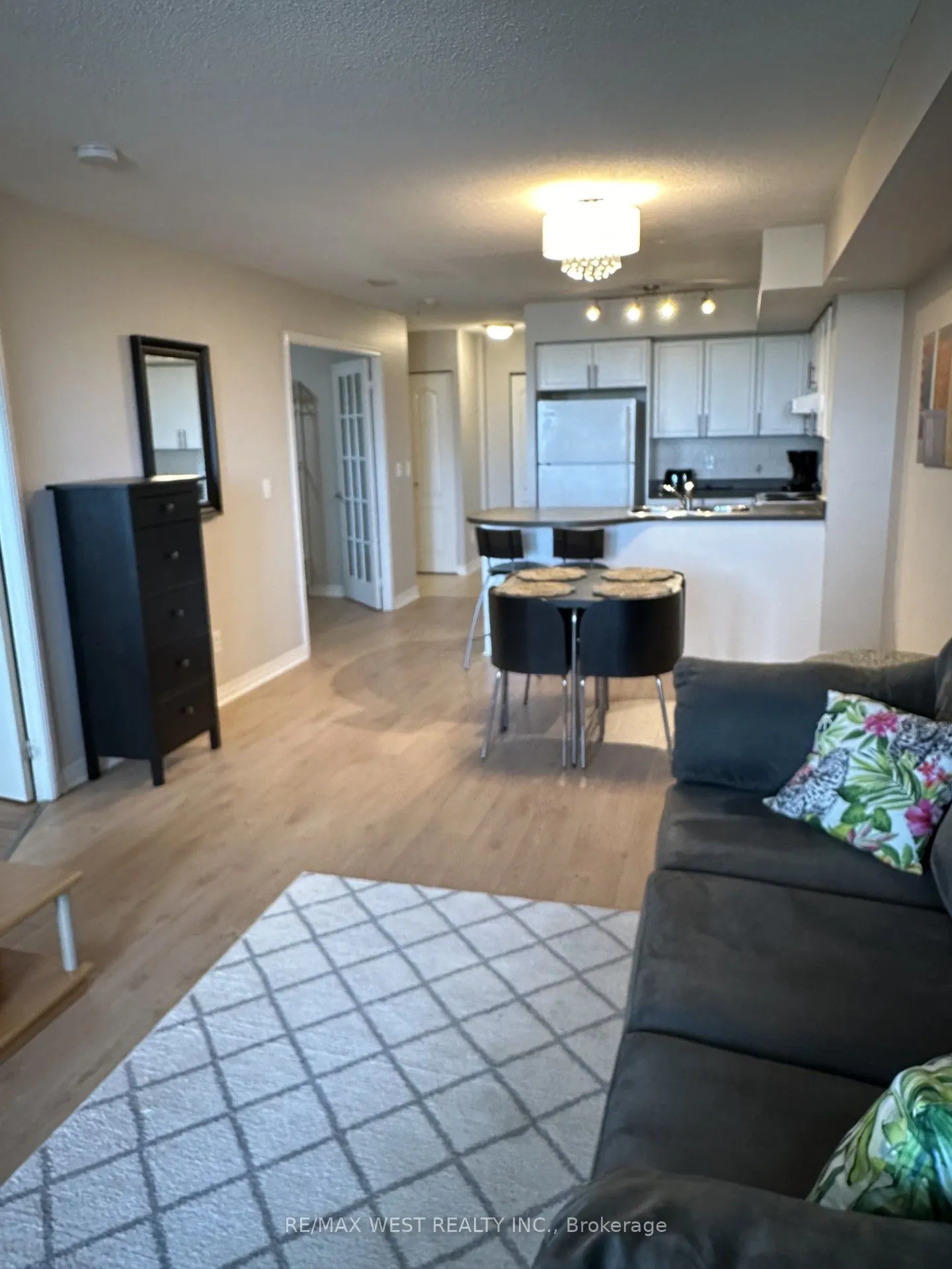 17 Barberry Place, #2015