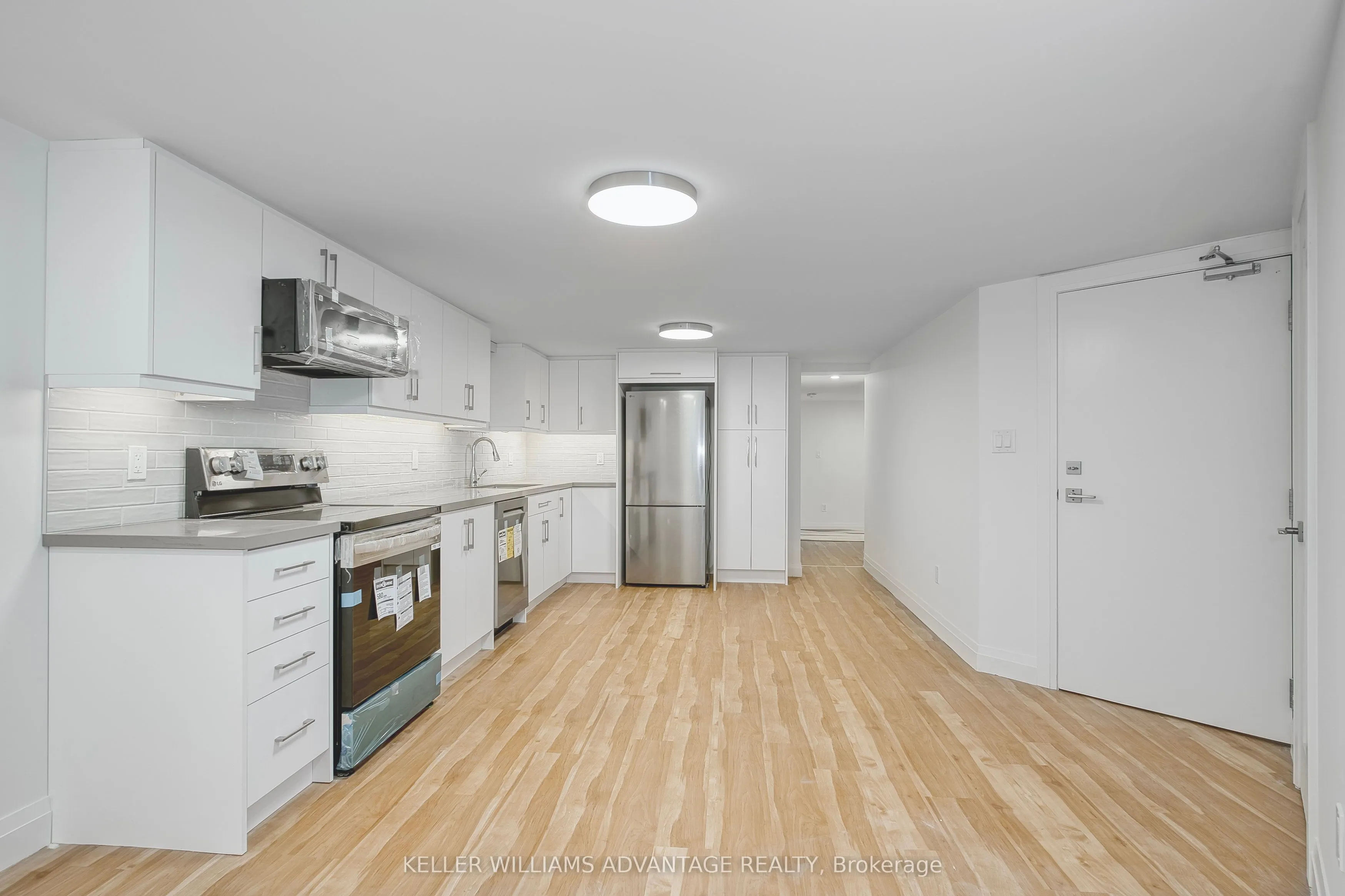 42 Delaware Avenue S, #LOWER