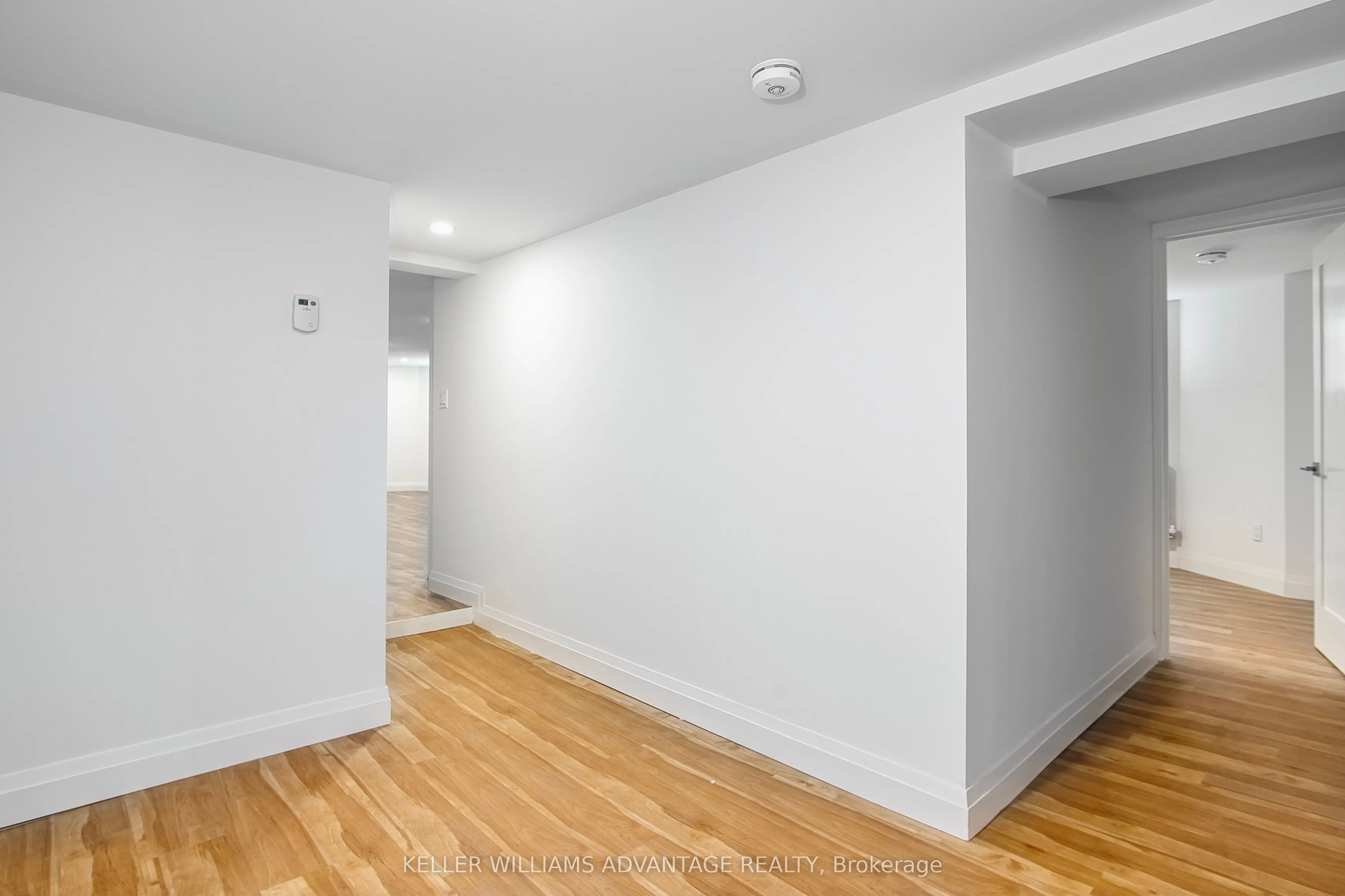 42 Delaware Avenue S, #LOWER