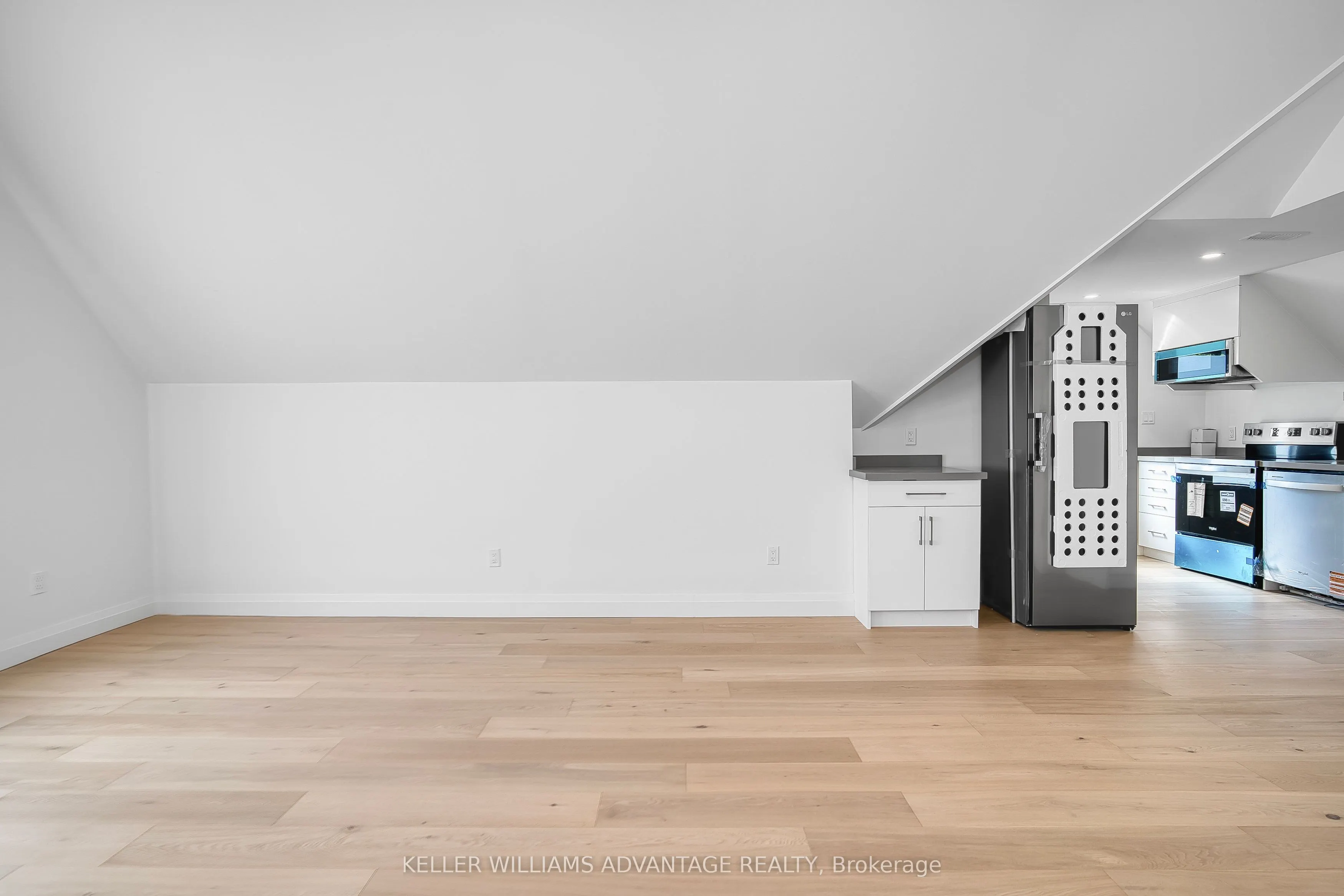 42 Delaware Avenue, #3rd Floor