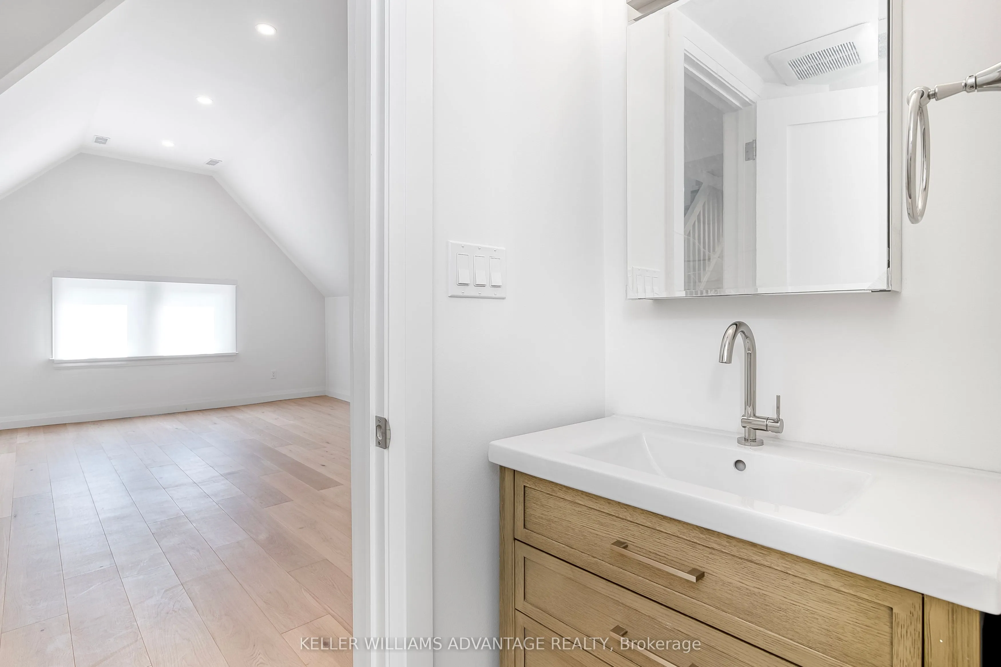 42 Delaware Avenue, #3rd Floor