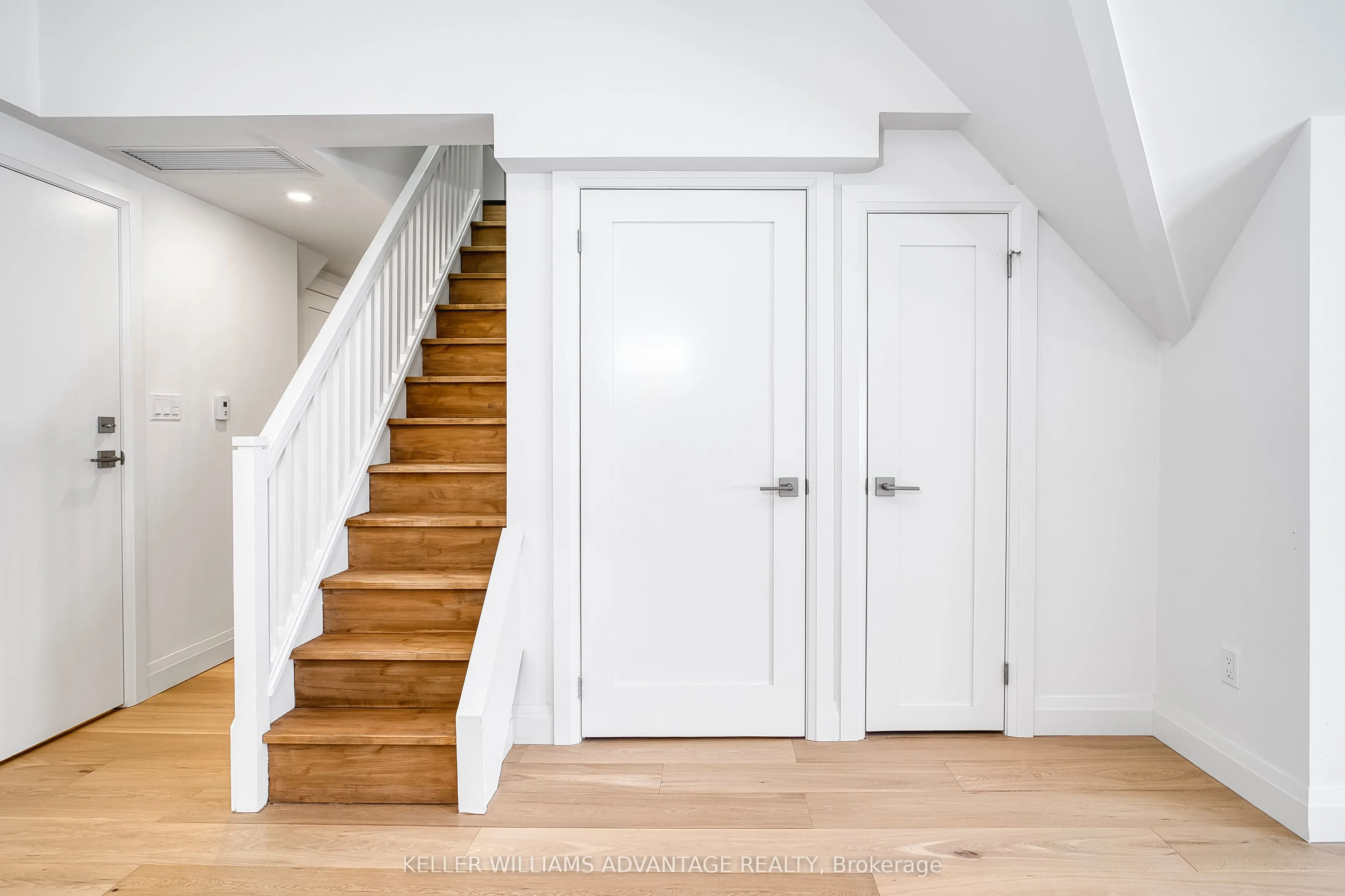 42 Delaware Avenue, #3rd Floor