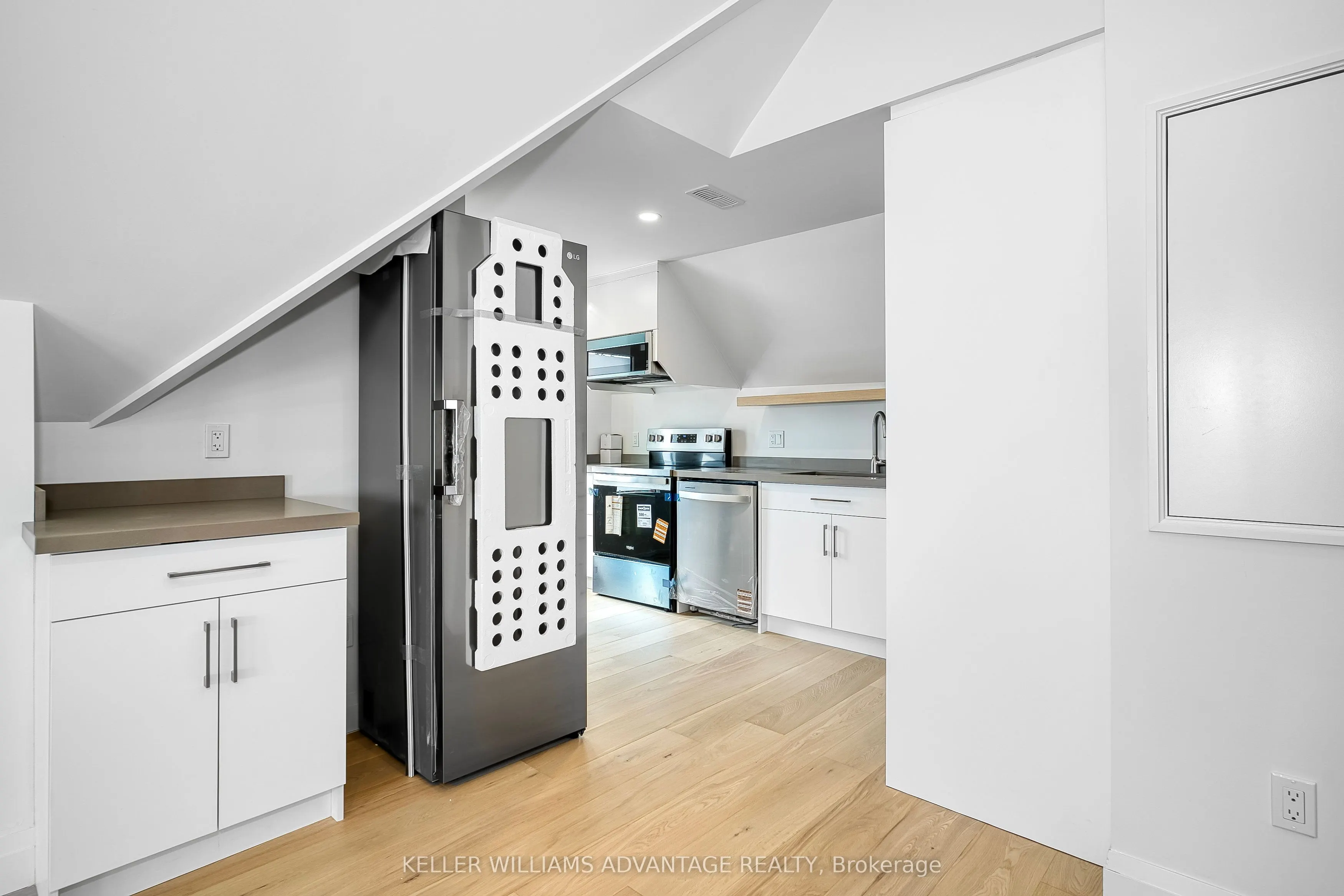 42 Delaware Avenue, #3rd Floor