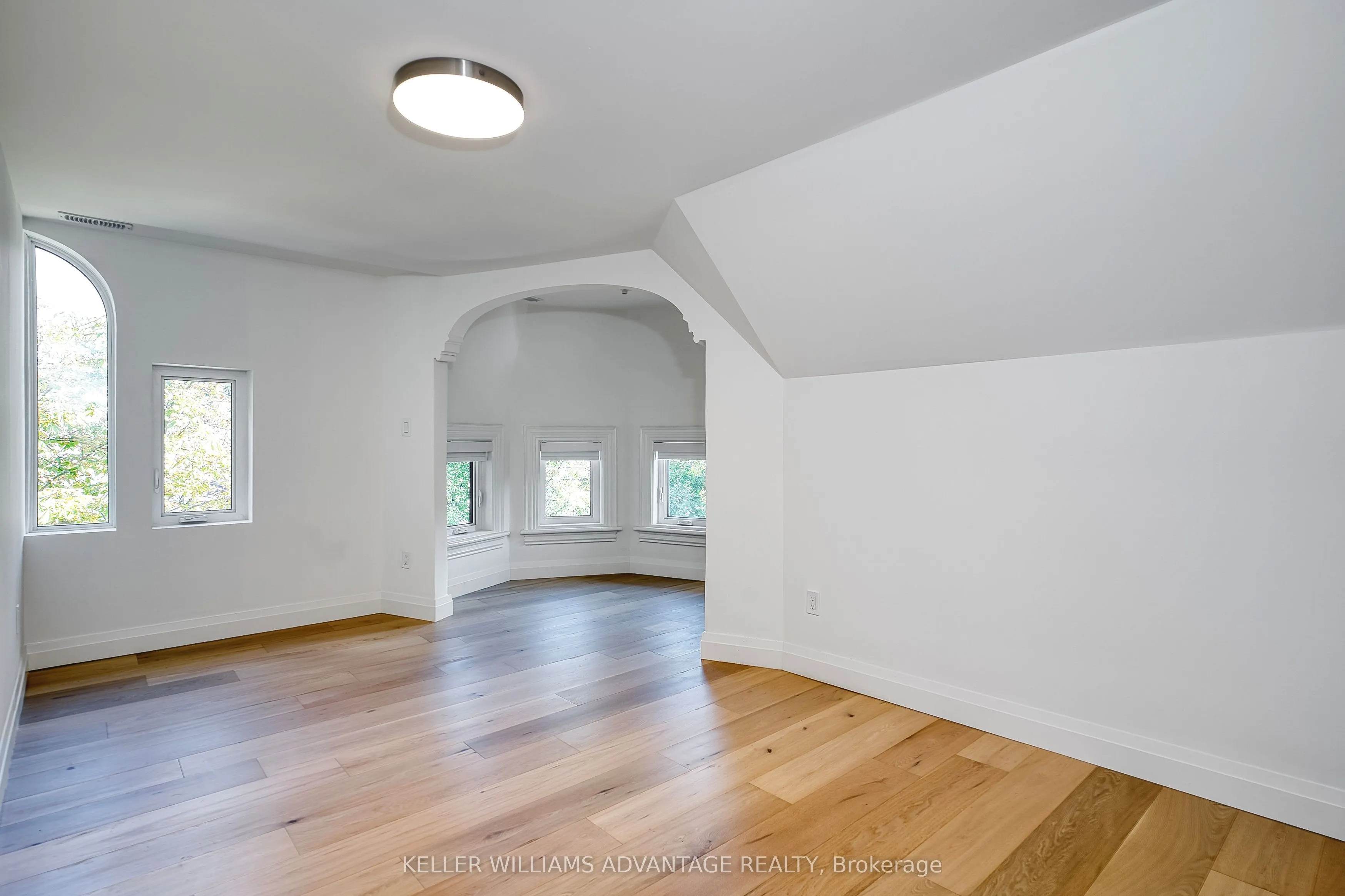 42 Delaware Avenue, #3rd Floor