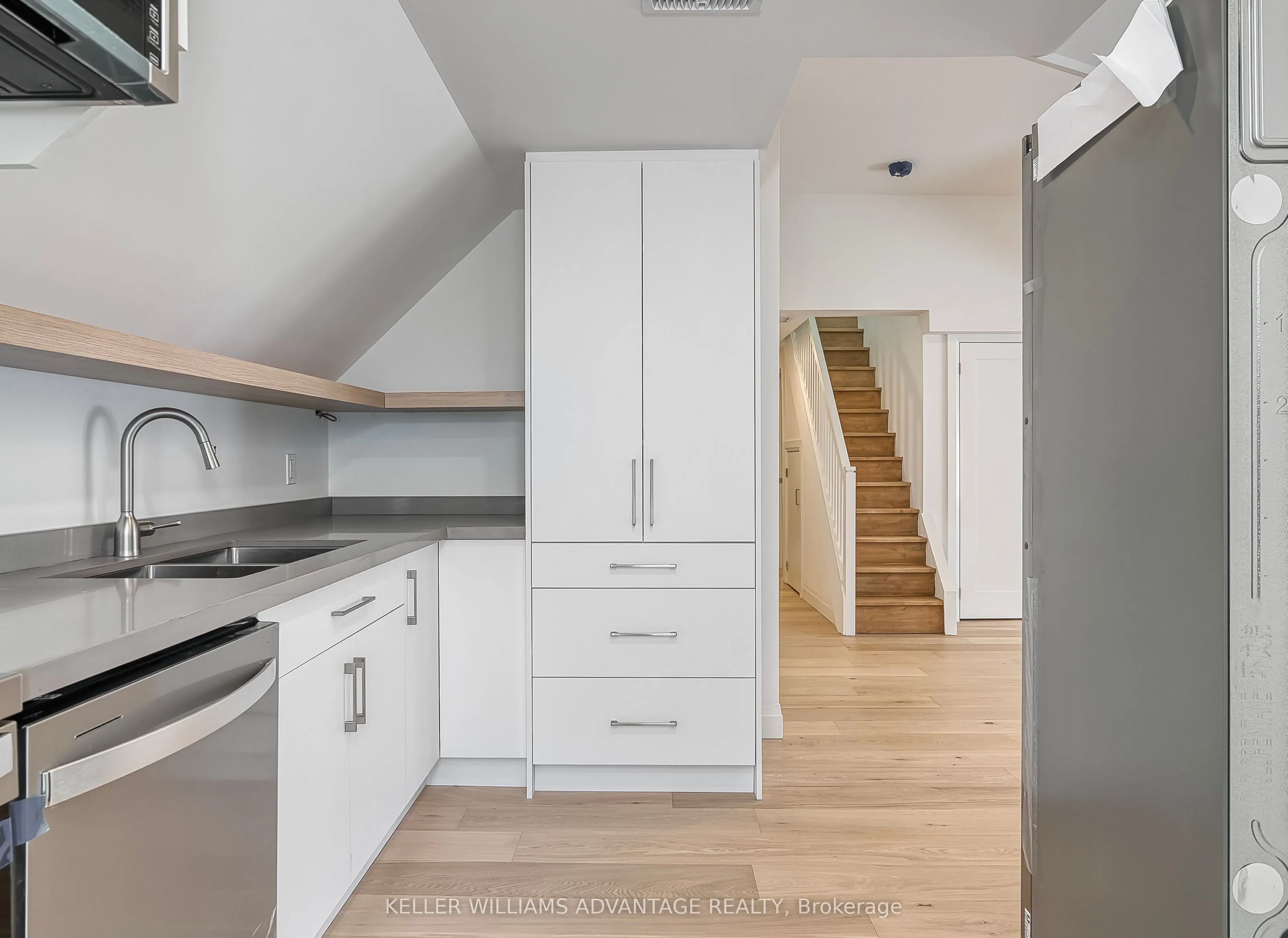 42 Delaware Avenue, #3rd Floor