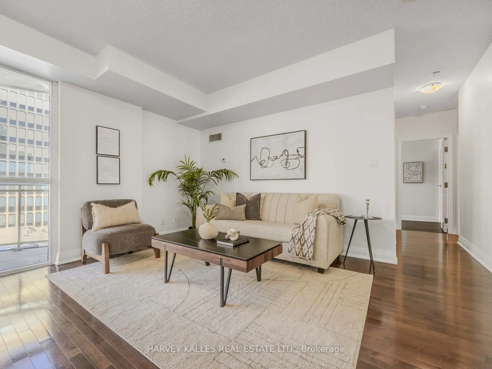 1430 Yonge Street, #606