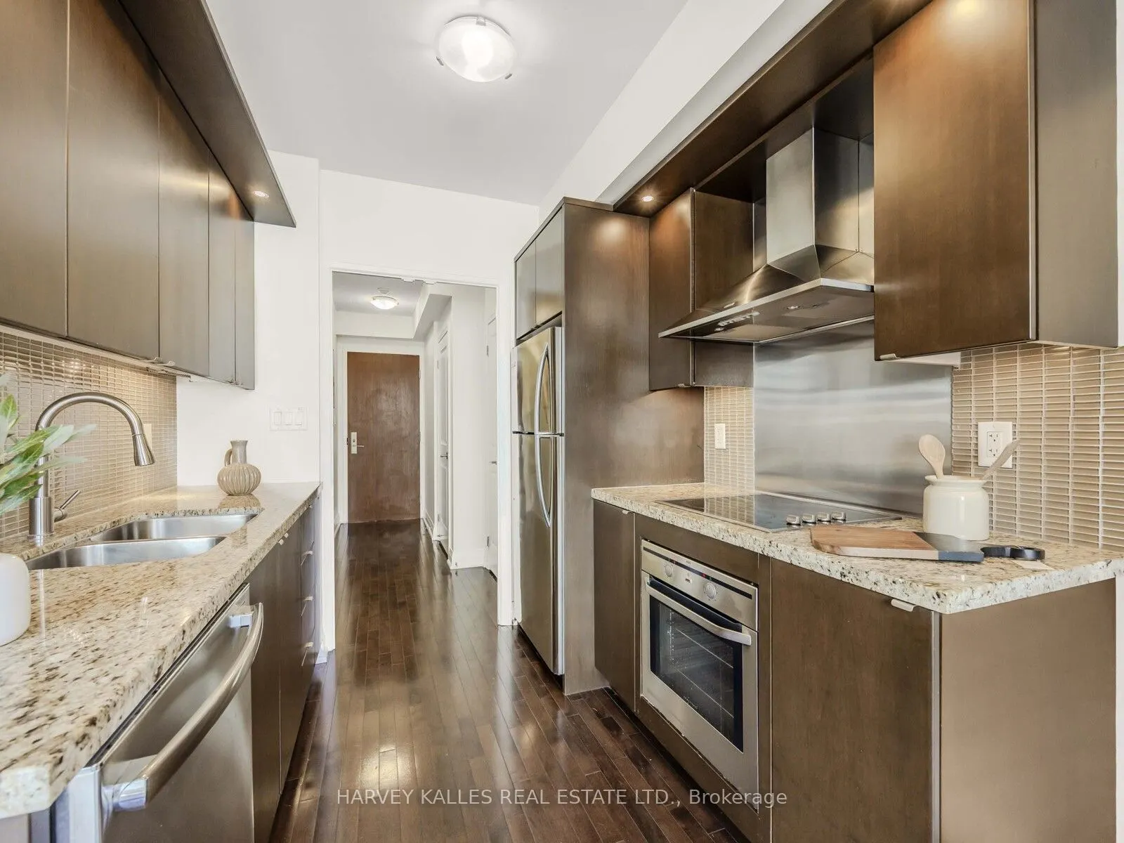 1430 Yonge Street, #606