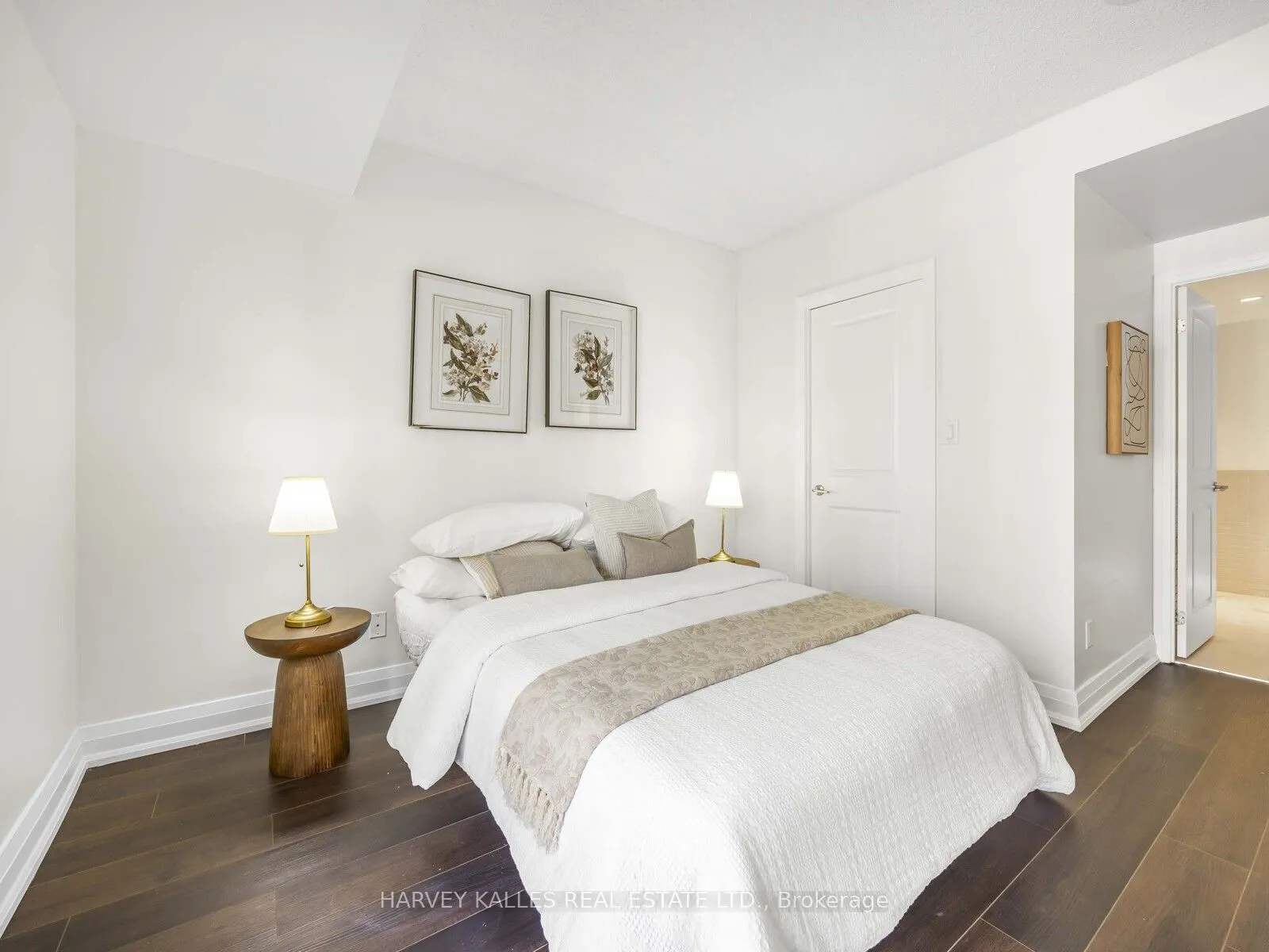 1430 Yonge Street, #606