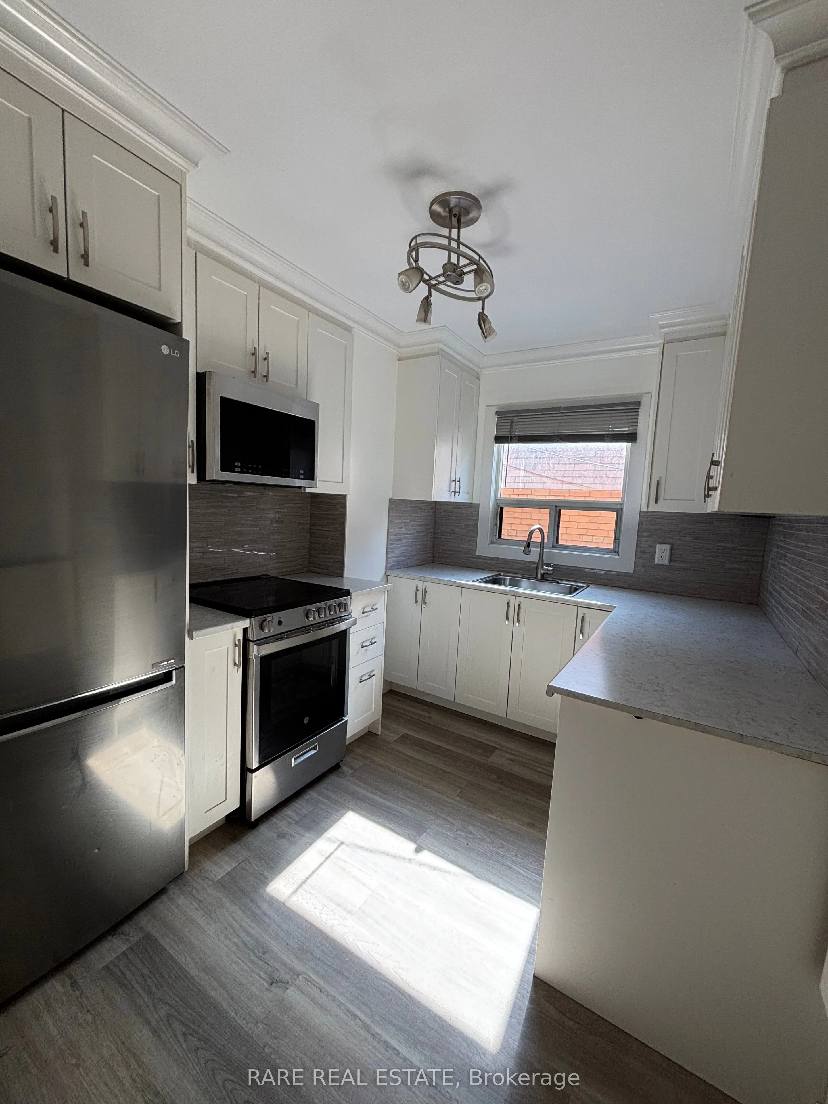 269 Augusta Avenue, #2