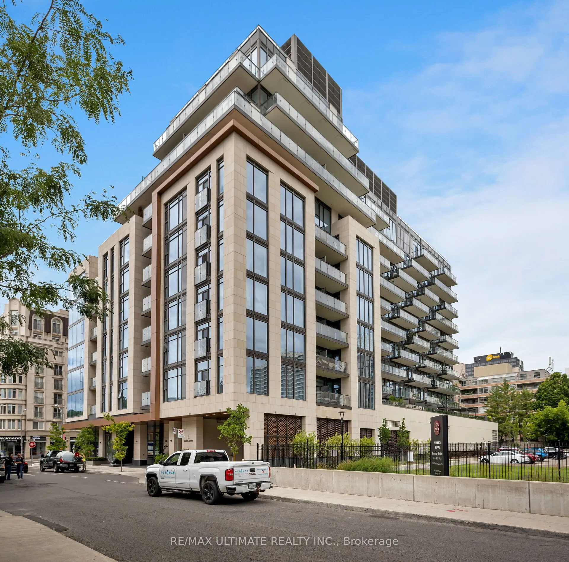 6 Jackes Avenue #206