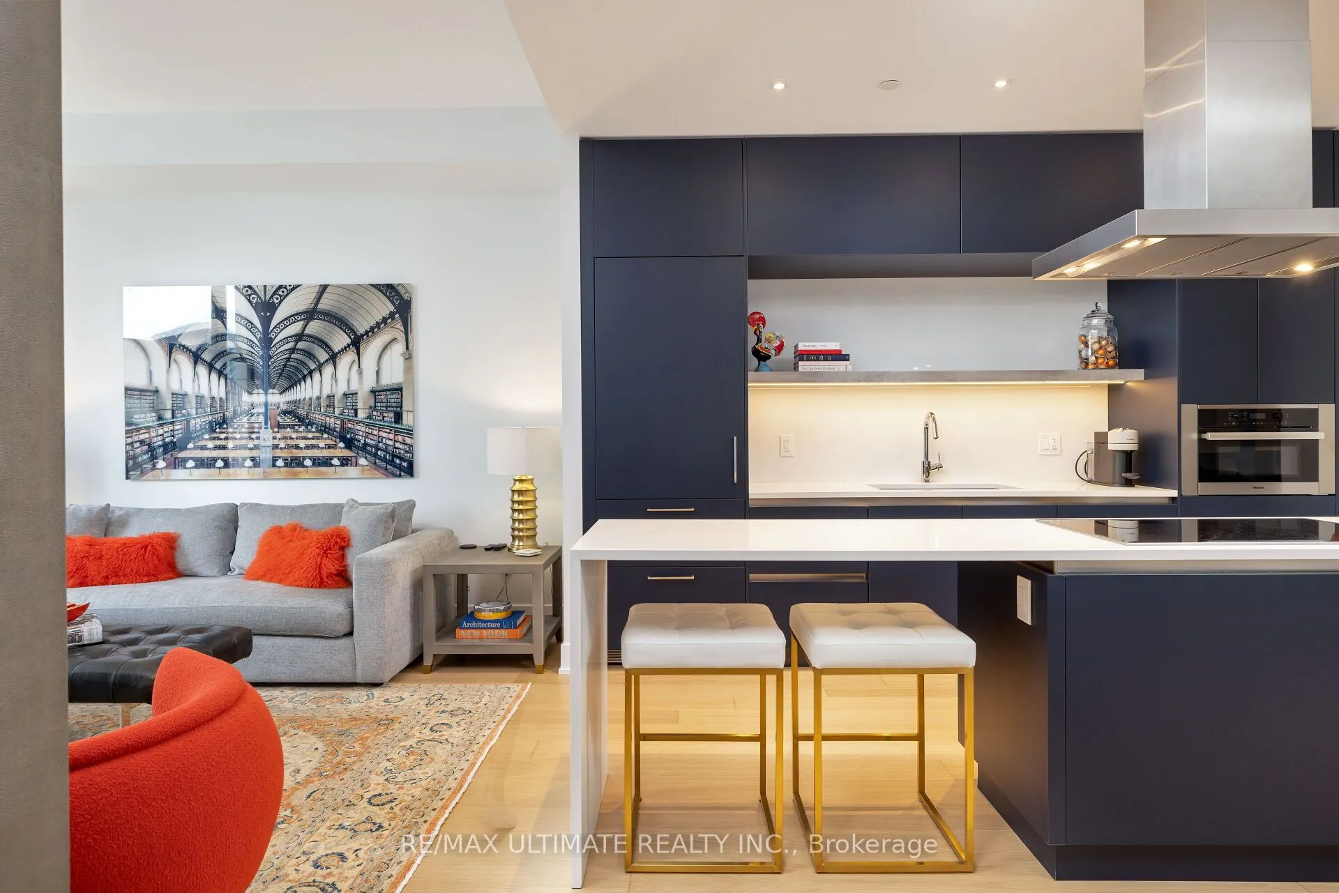 6 Jackes Avenue #206