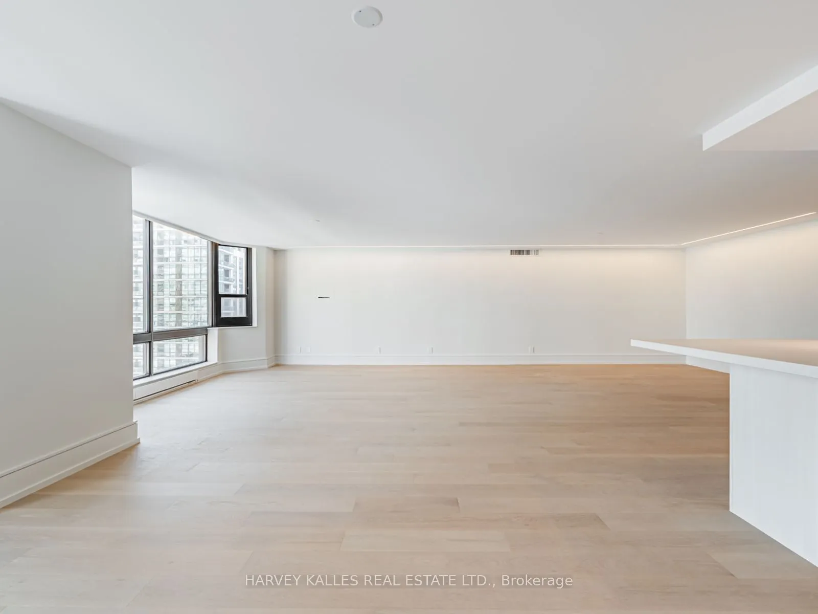 1166 Bay Street, #1703