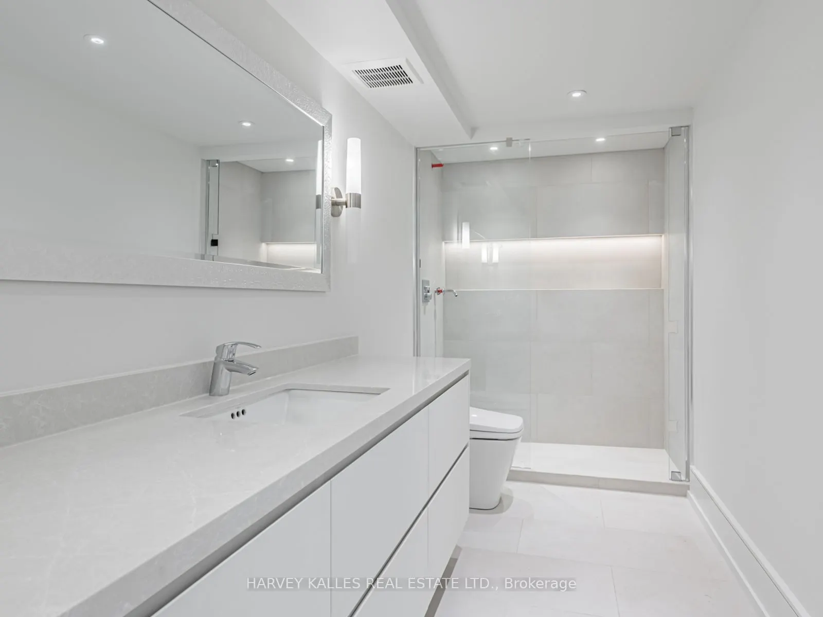 1166 Bay Street, #1703