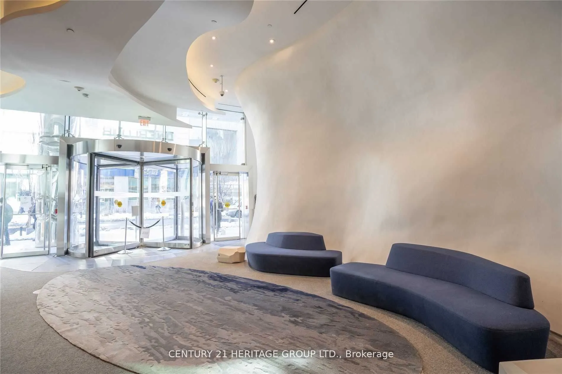 1 Bloor Street E, #2501