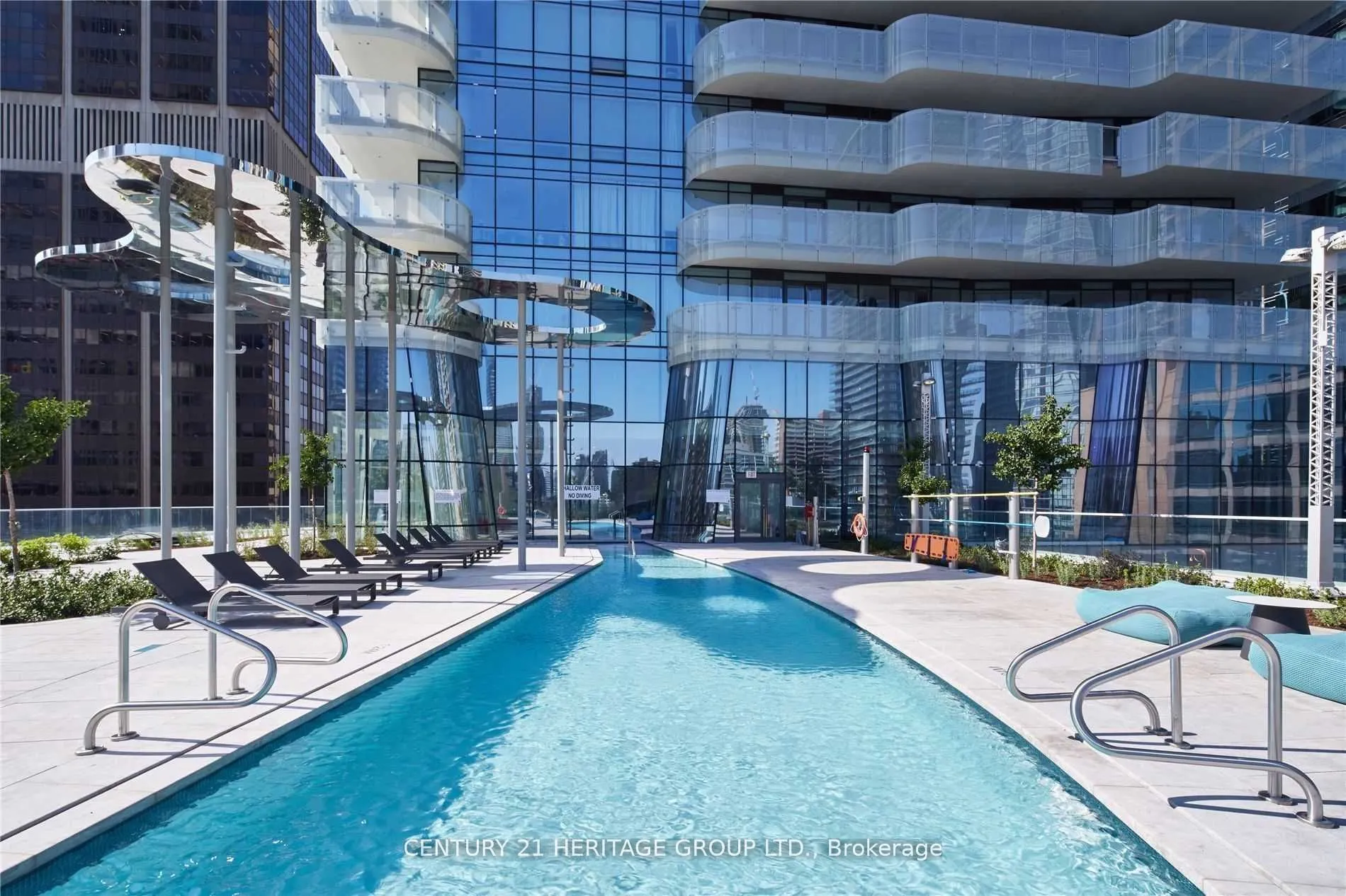 1 Bloor Street E, #2501