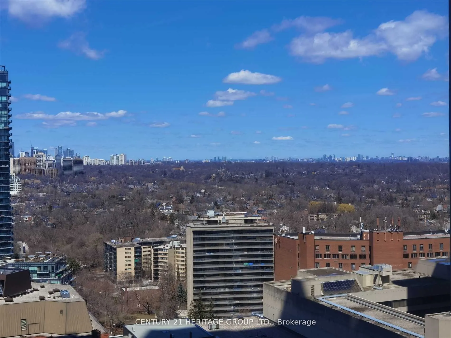 1 Bloor Street E, #2501