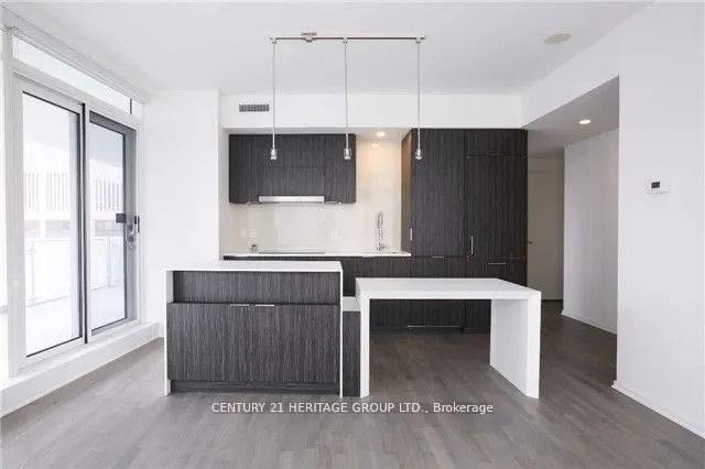 1 Bloor Street E, #2501