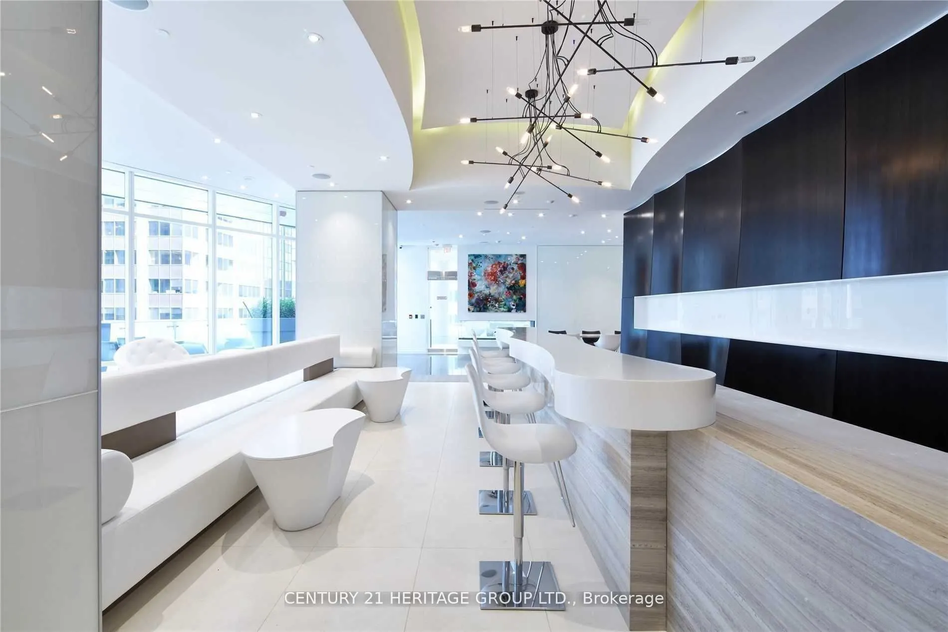 1 Bloor Street E, #2501
