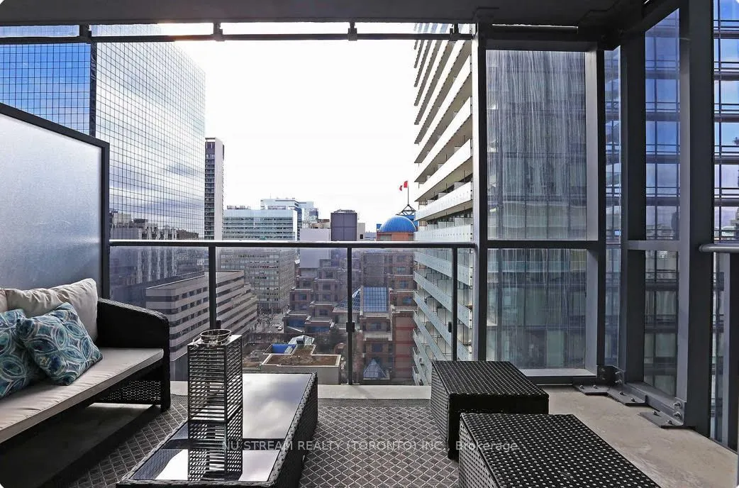 7 Grenville Street, #1712