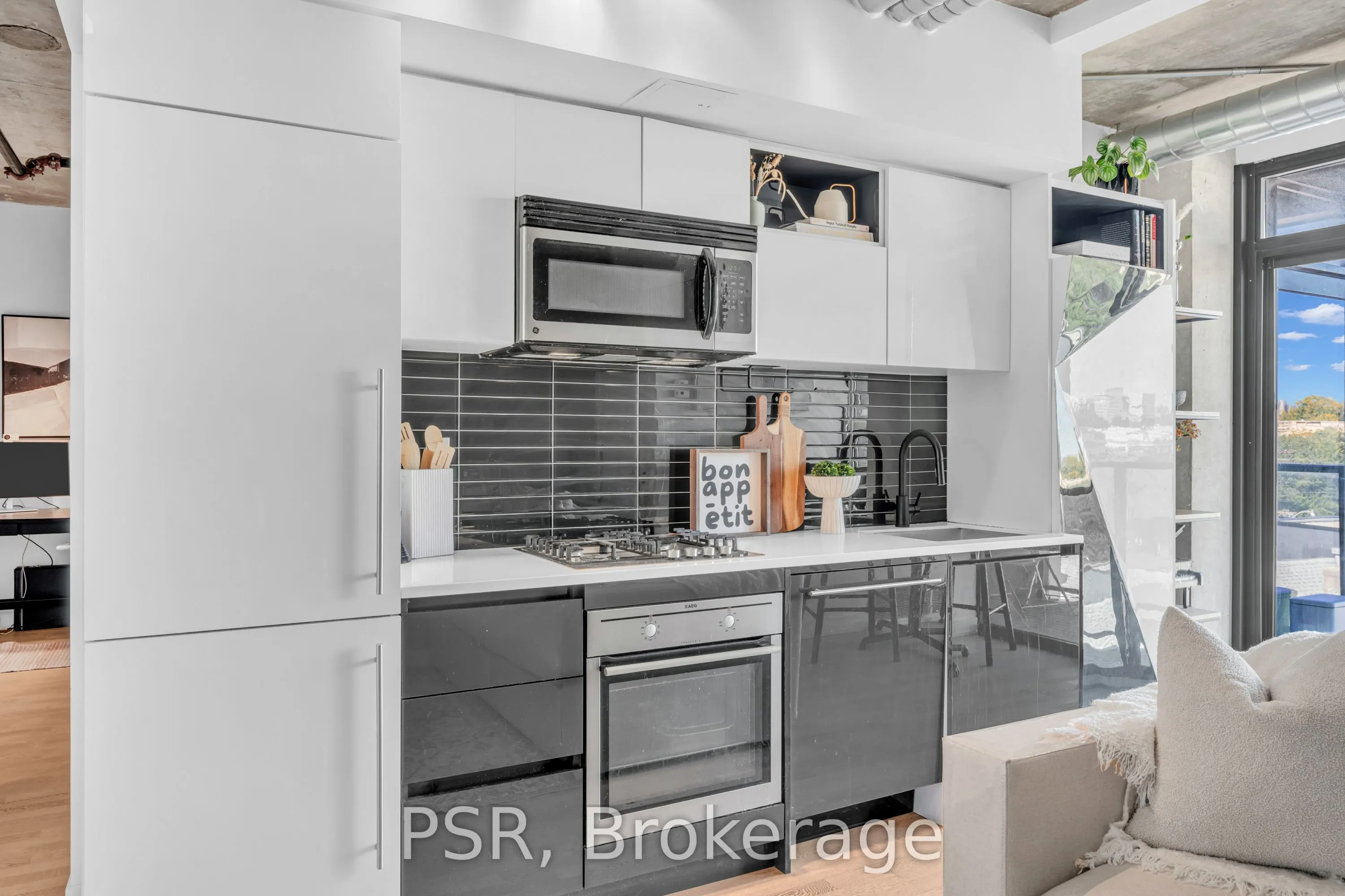109 Wolseley Street, #502