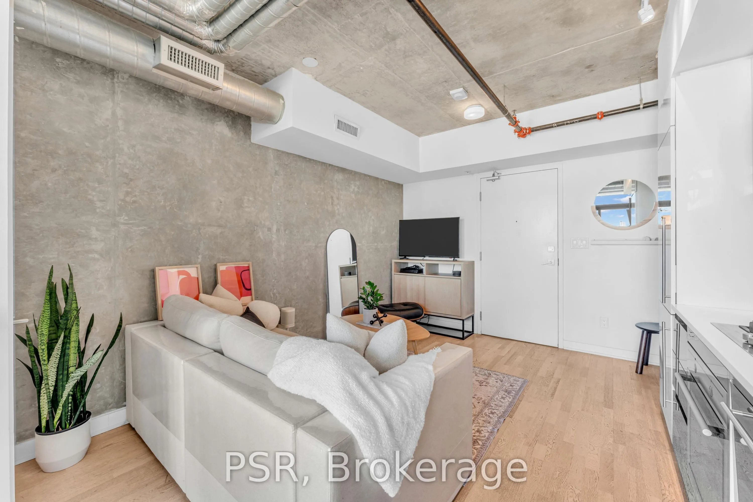 109 Wolseley Street, #502