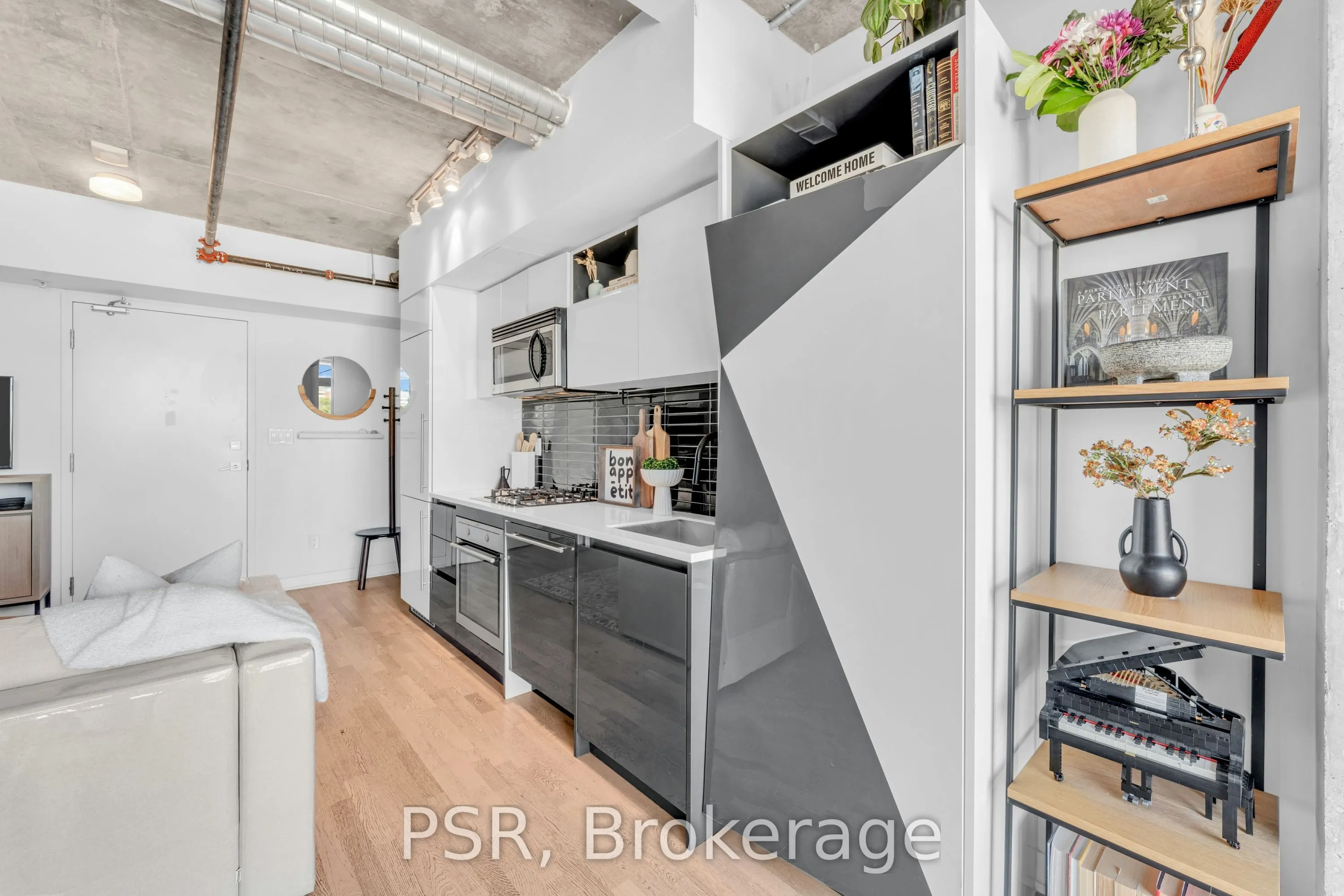 109 Wolseley Street, #502