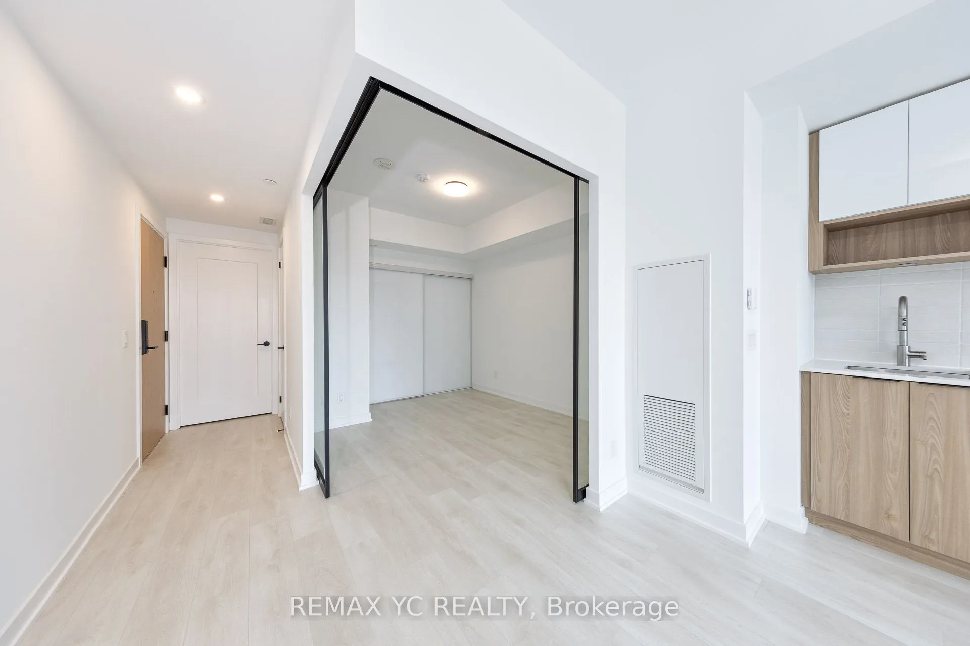 5 Defries Street, #2207
