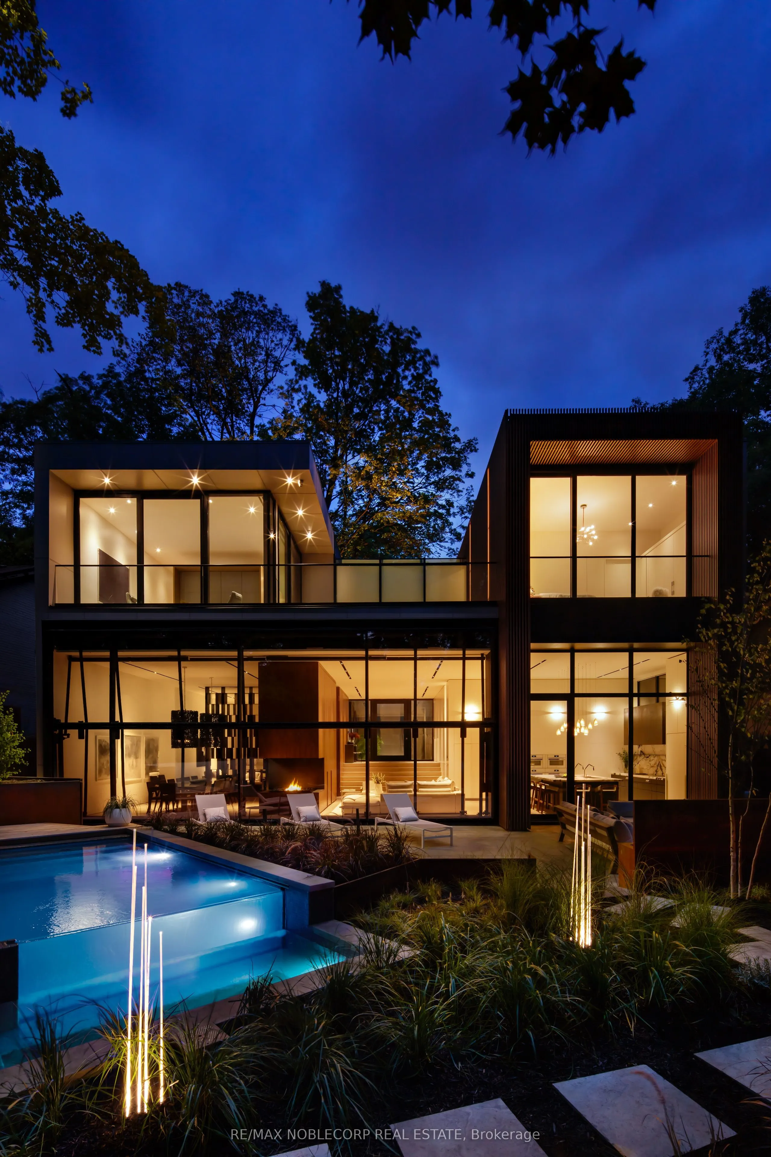 7 Waxwing Place