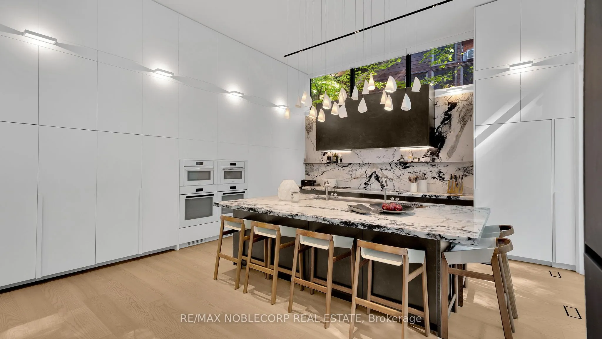 7 Waxwing Place