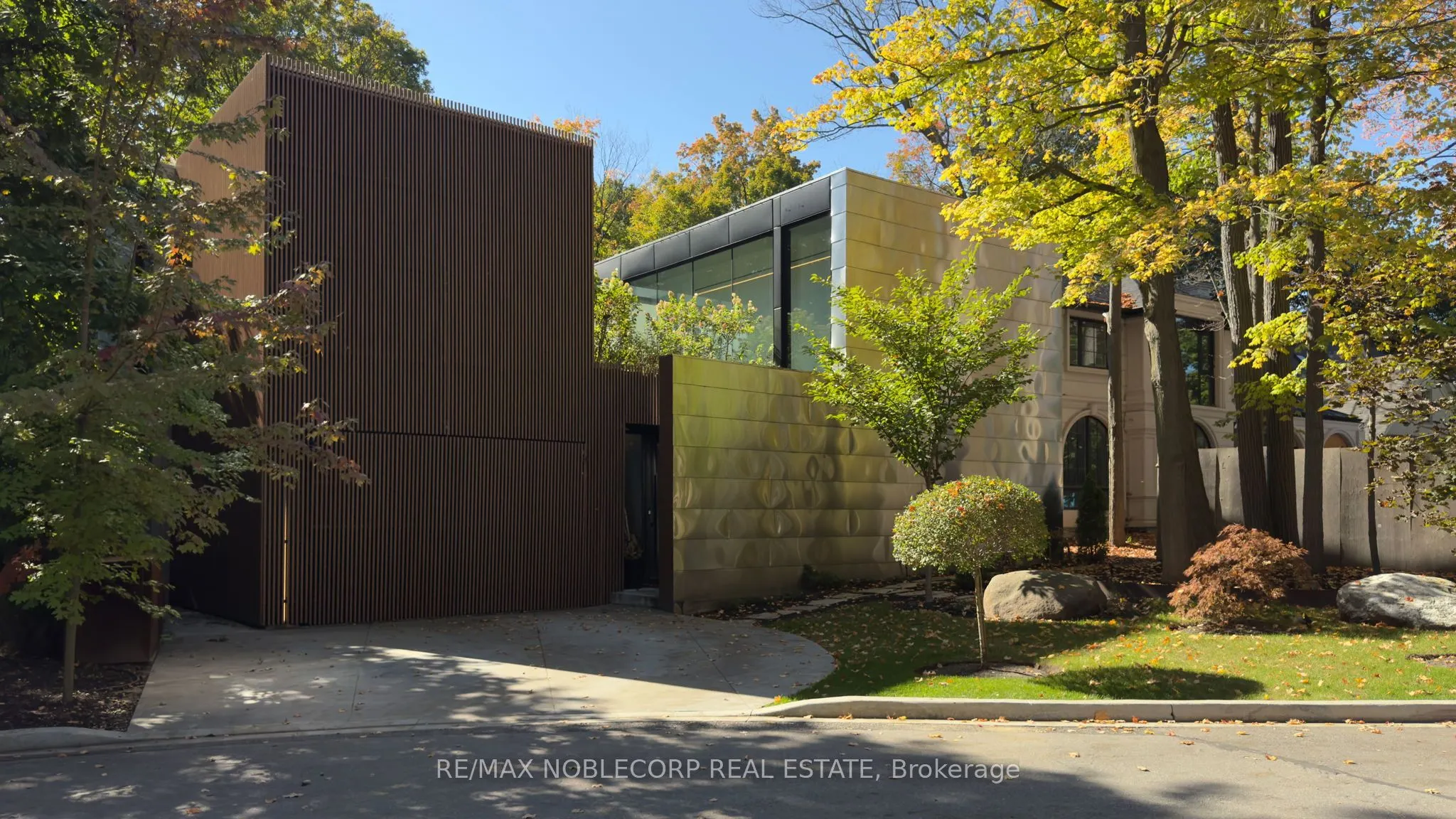 7 Waxwing Place