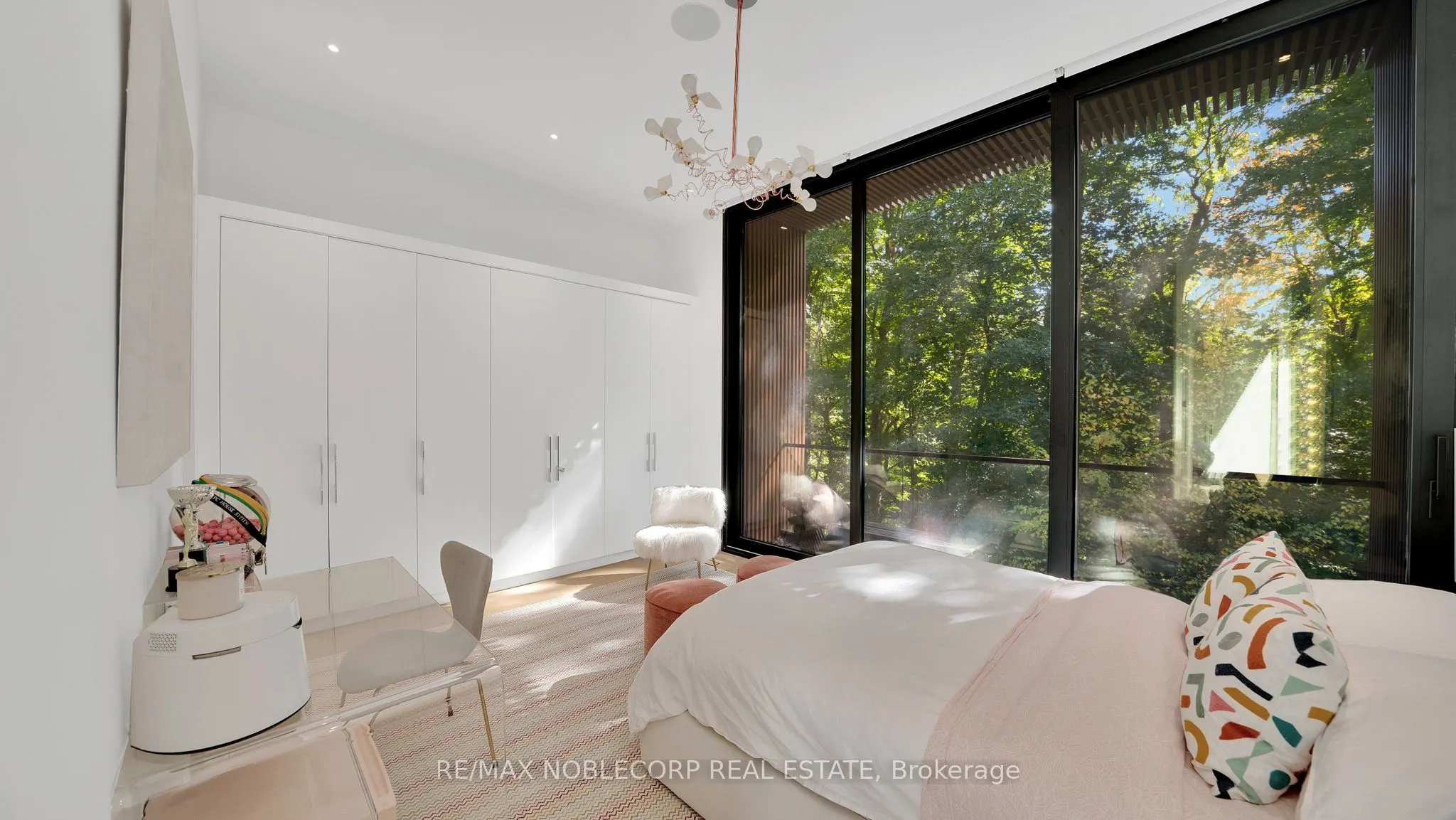 7 Waxwing Place