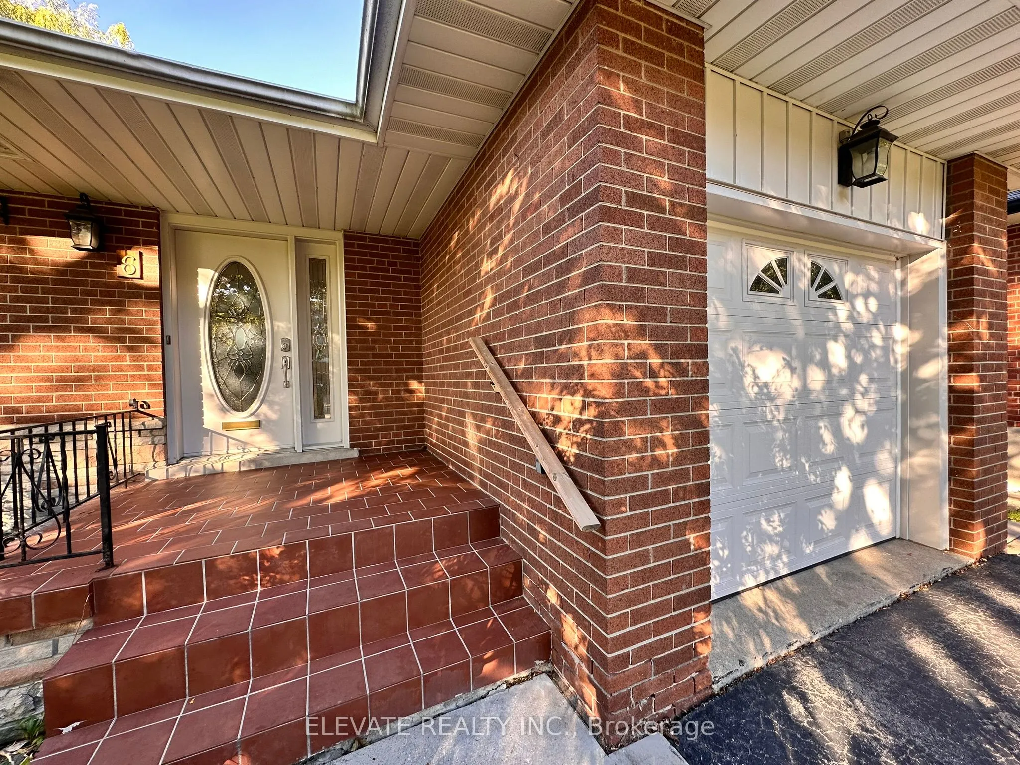 6 Tiffany Court