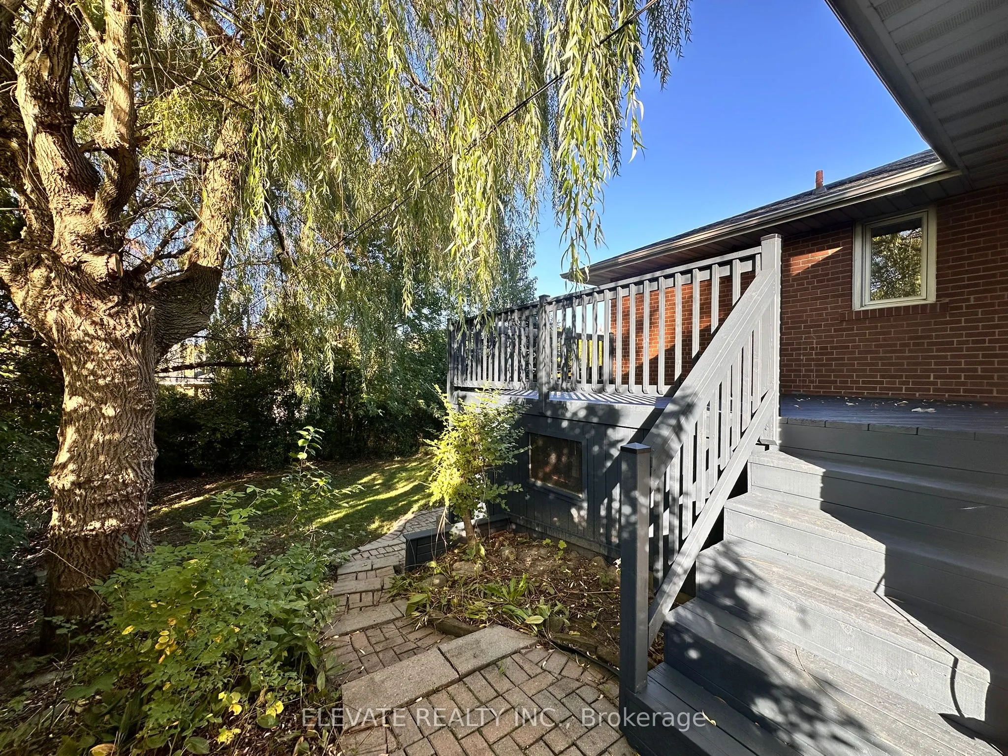 6 Tiffany Court