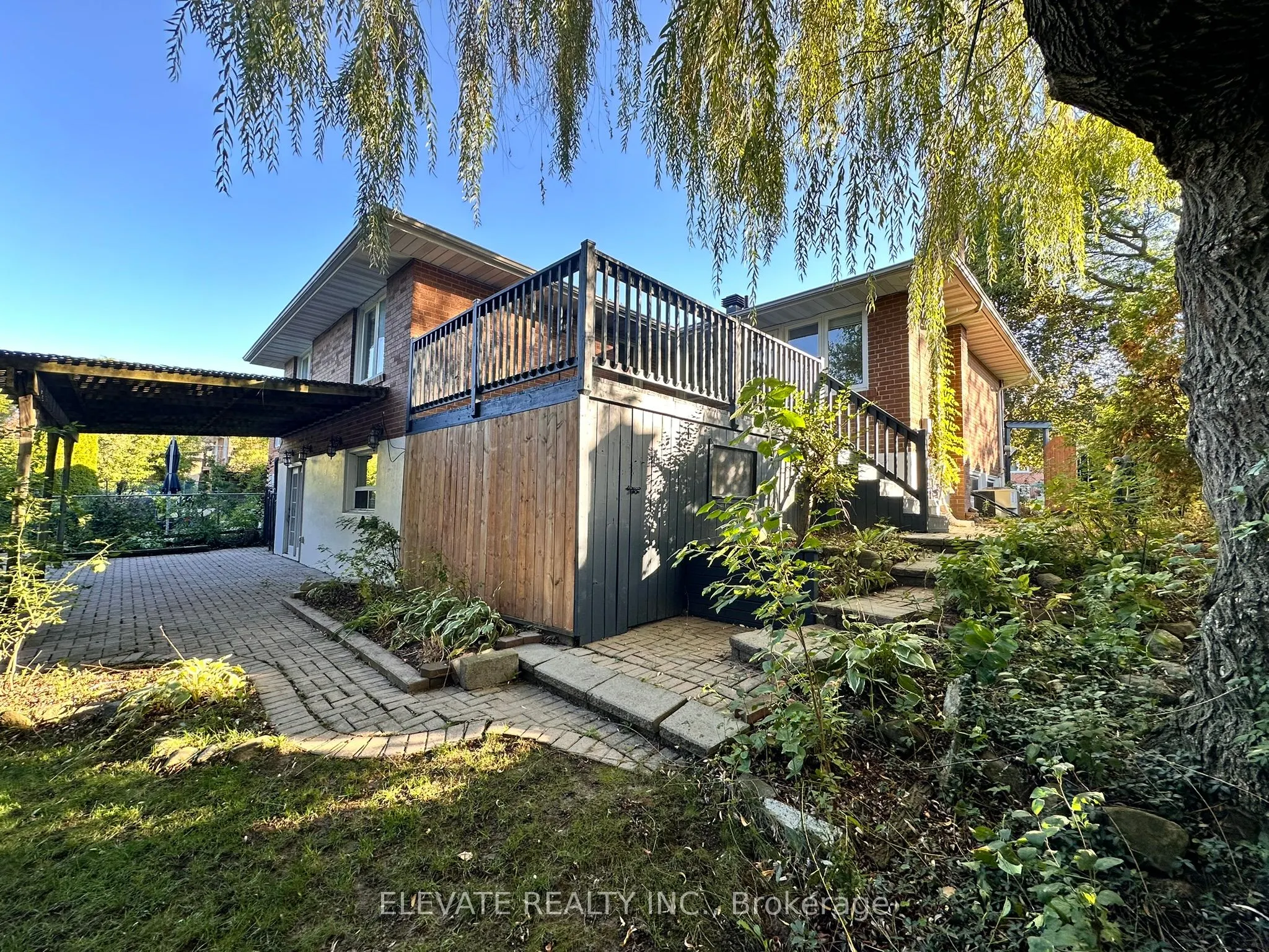 6 Tiffany Court