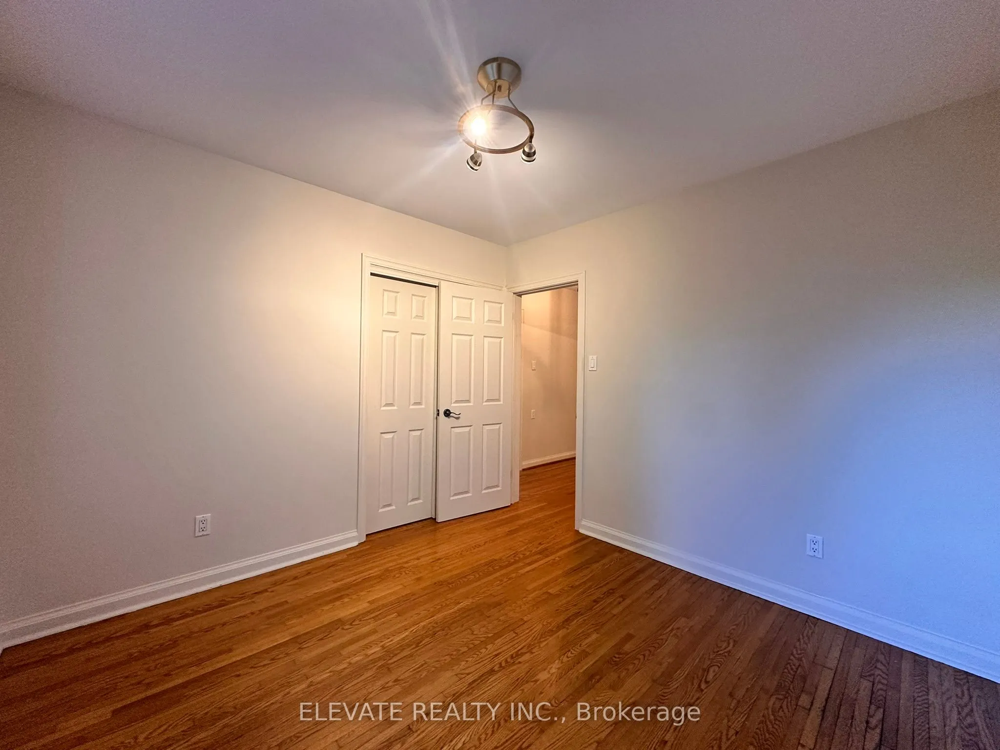 6 Tiffany Court